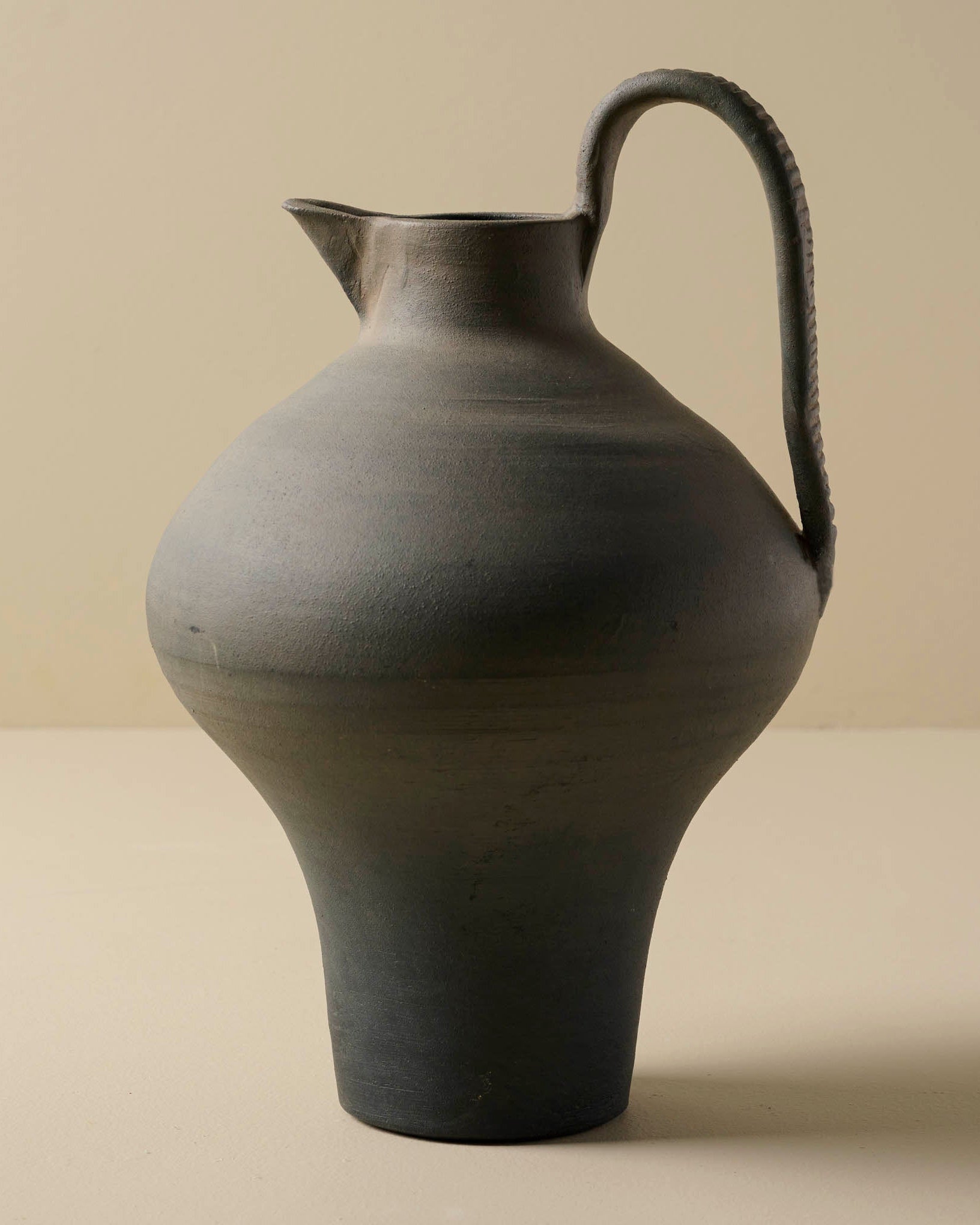 Ravine Black Ceramic Jug