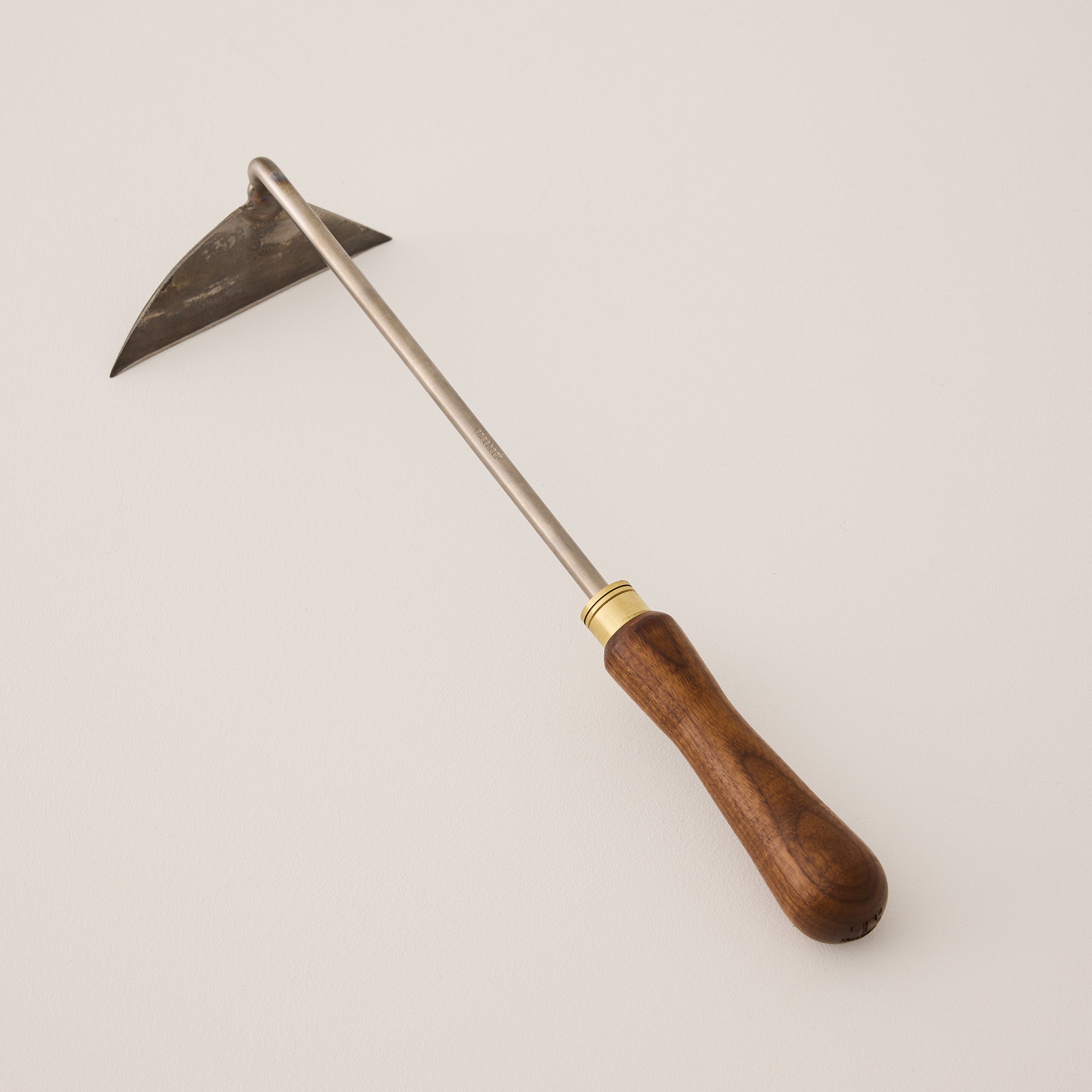 Titanium Hand Hoe