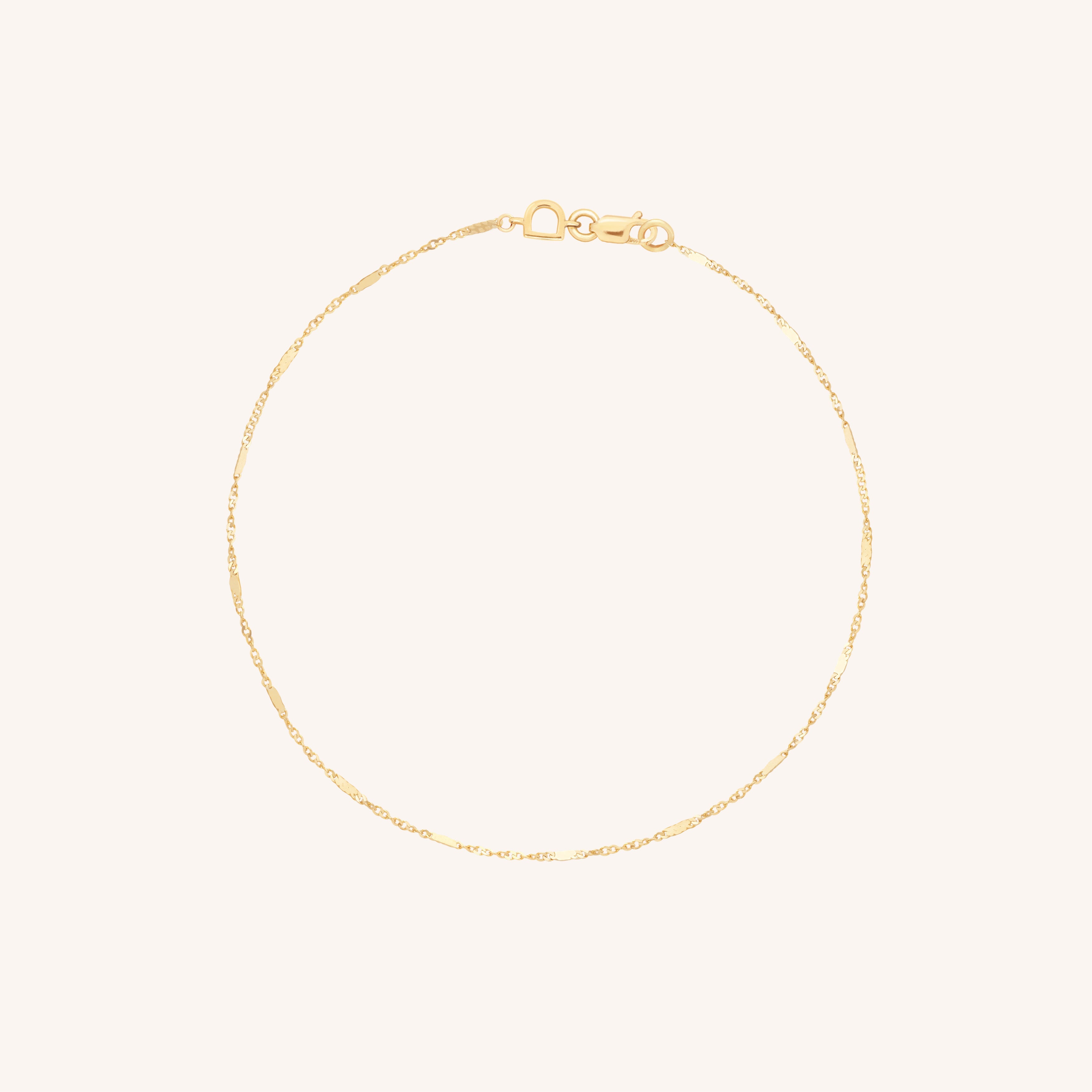 Astrid Chain Bracelet in Solid Gold
