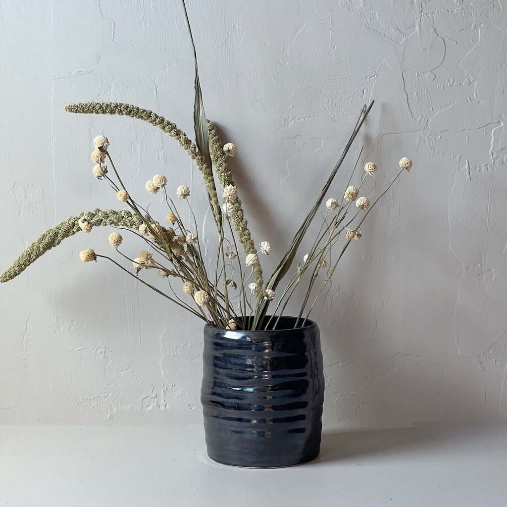 Bare Vessels, Mussel