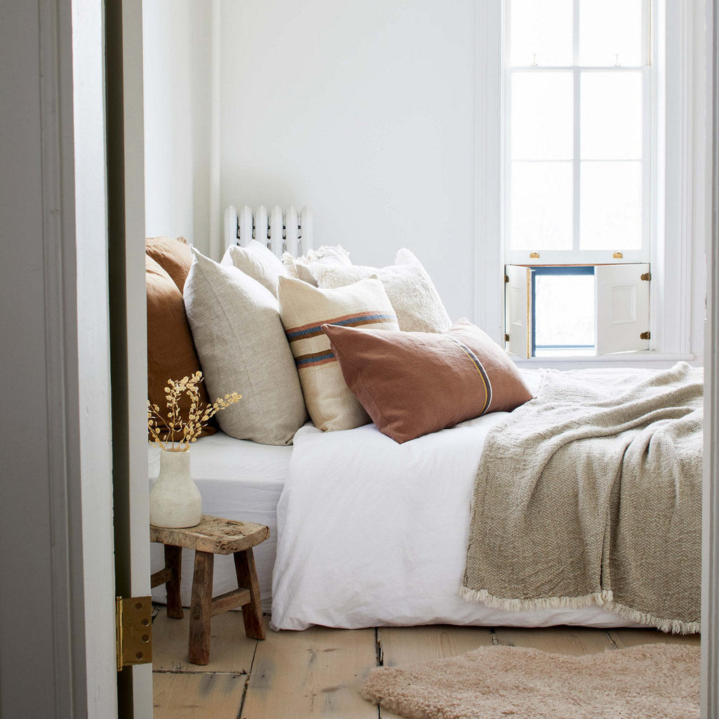 Washed Herringbone Linen Throw