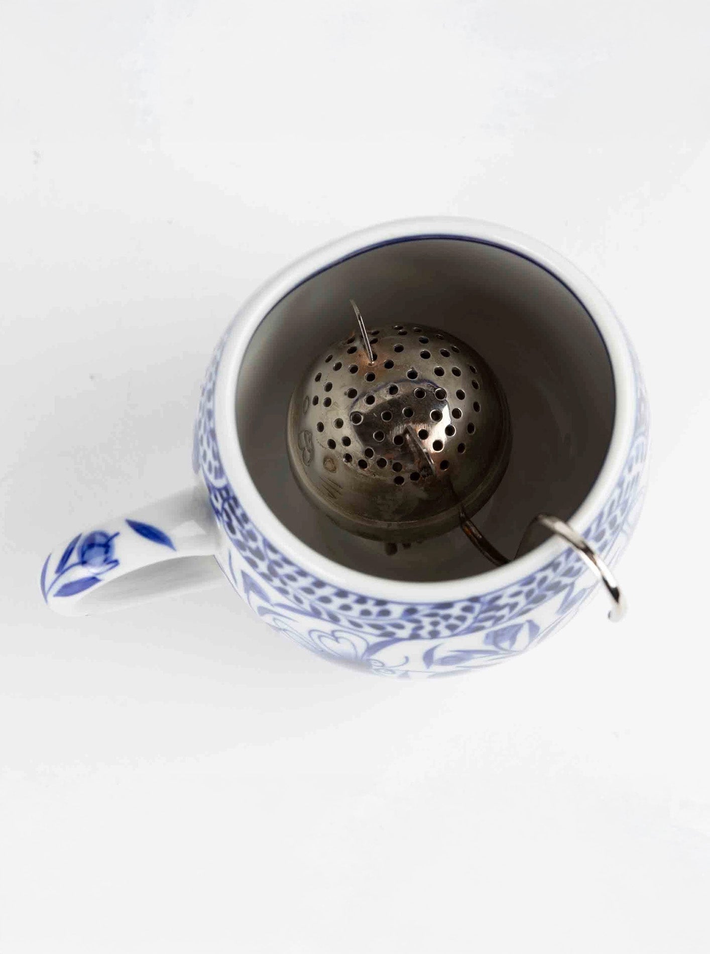 BILLEE STANDING CAT TEA BALL INFUSER