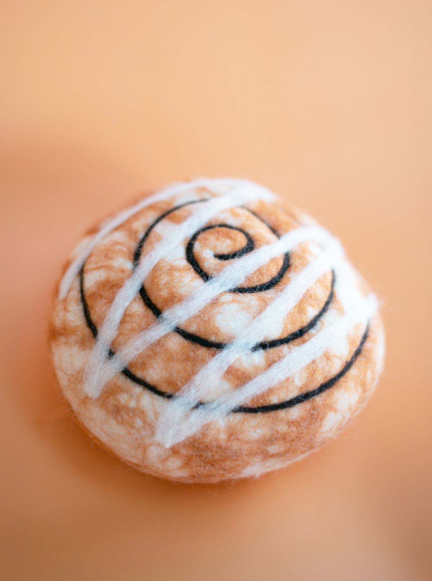 WOOL CINNAMON ROLL