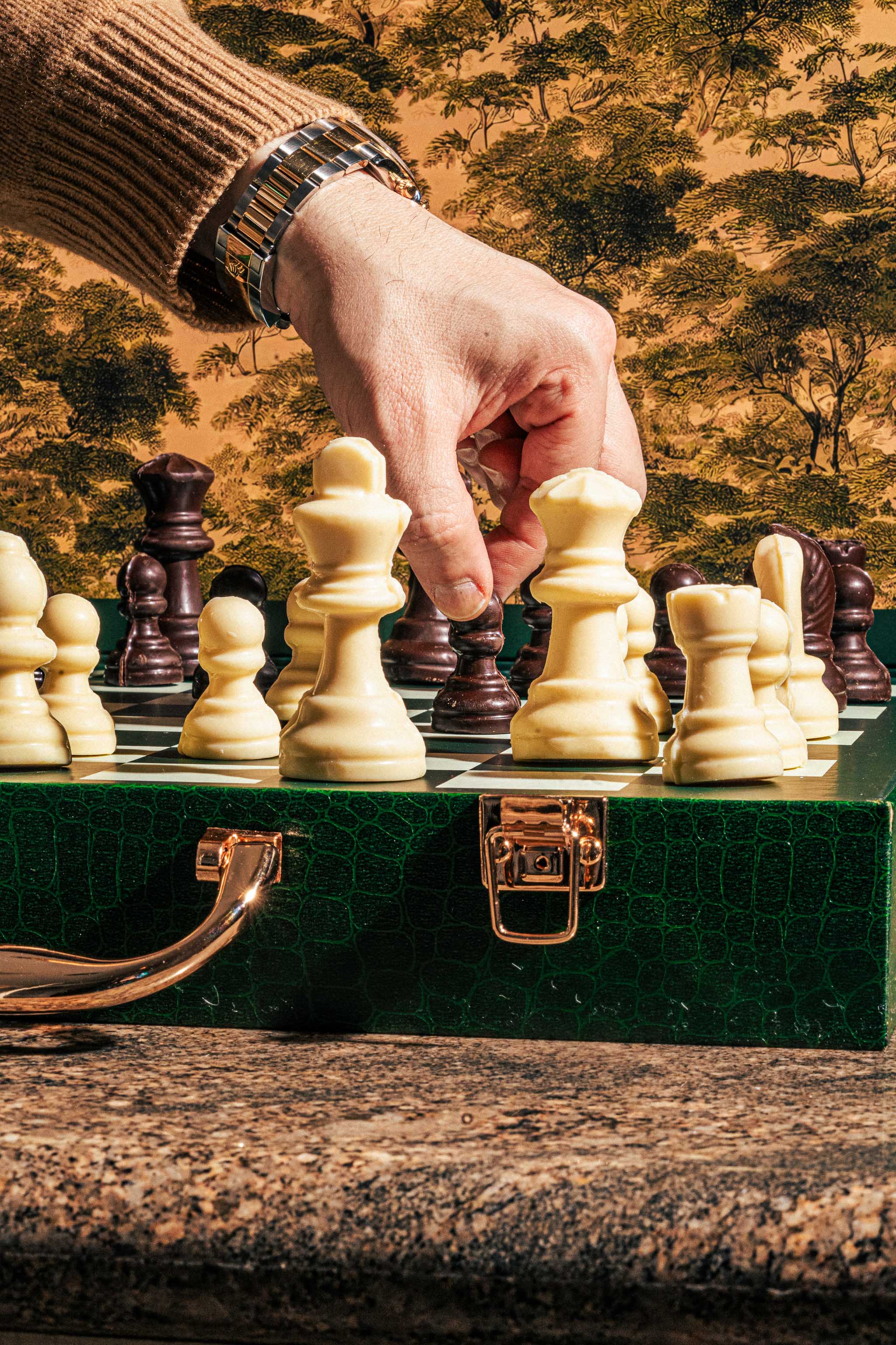 Luxury Grandmaster Chocolate Chess Pieces Set