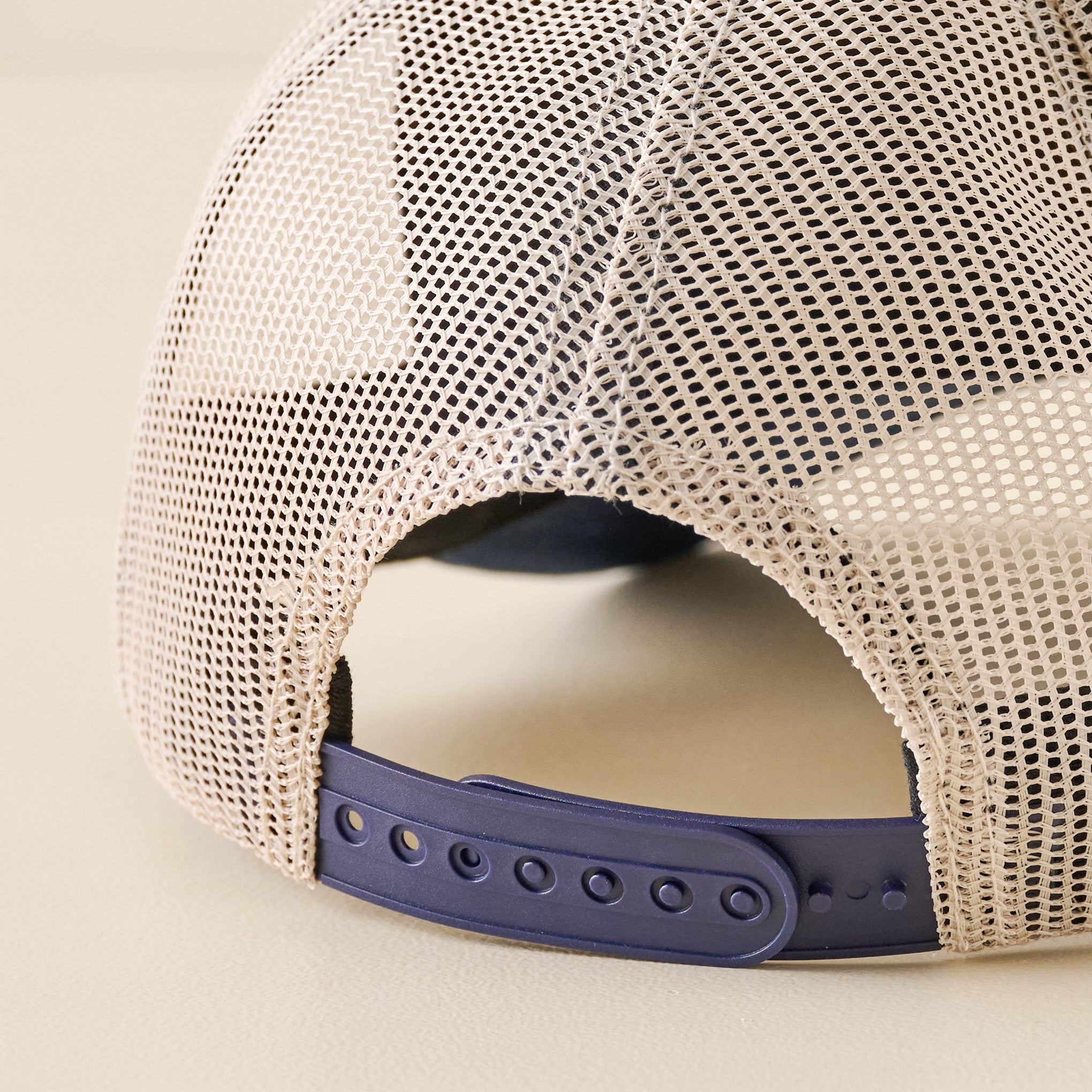 Daggum Navy and Cream Mesh Hat