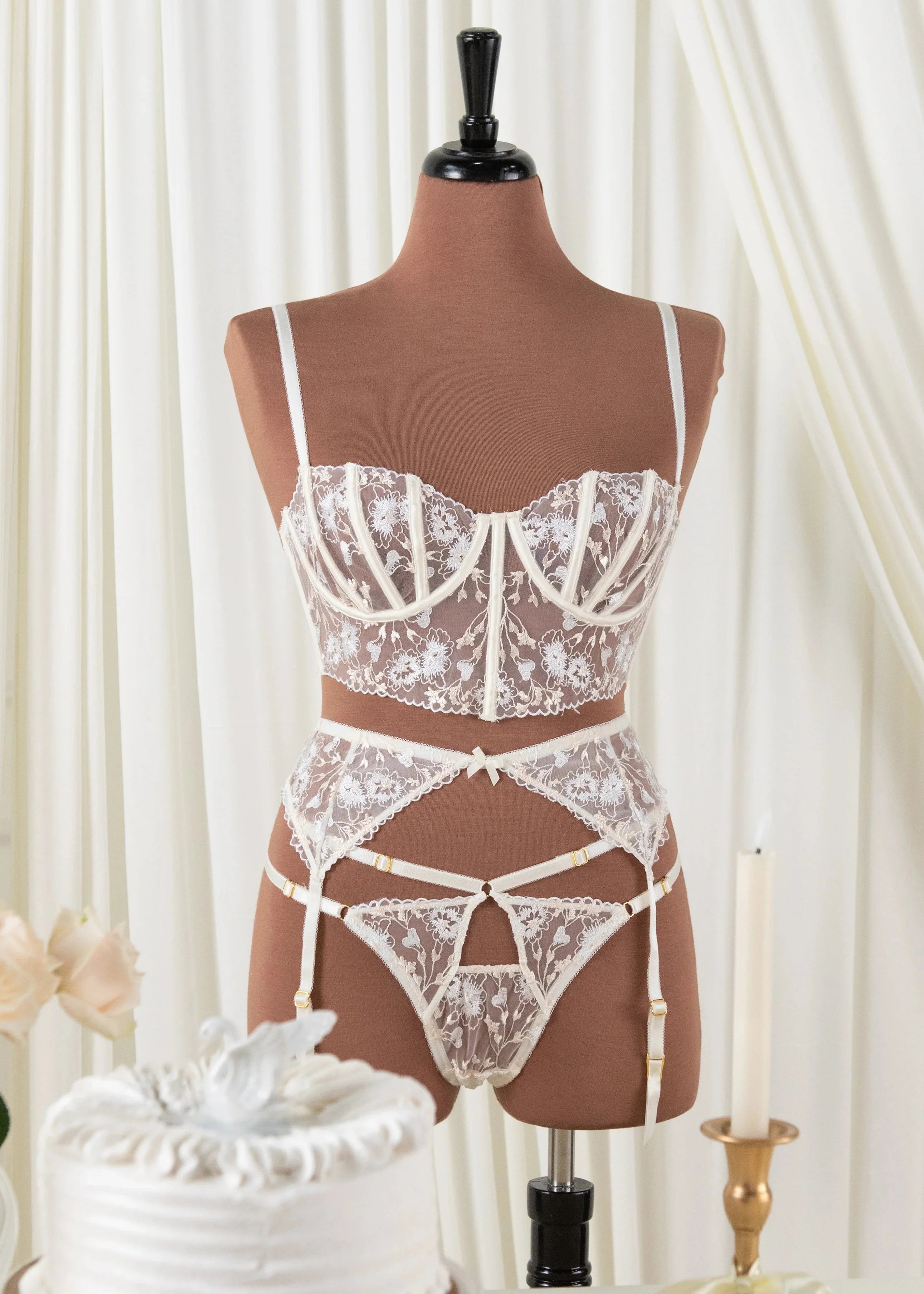 Embroidered Underwire Bustier - Pearl