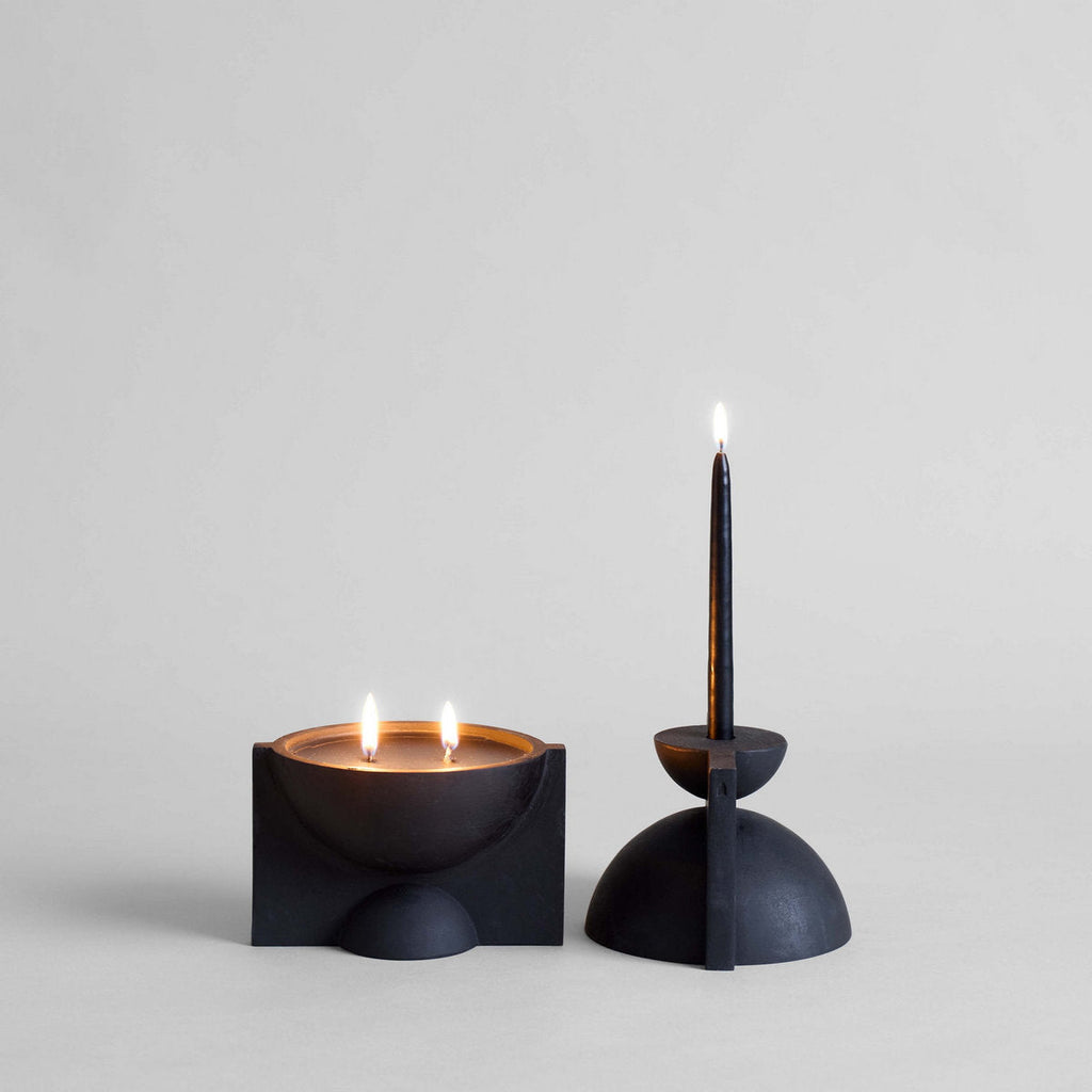 The Først Candle,Black