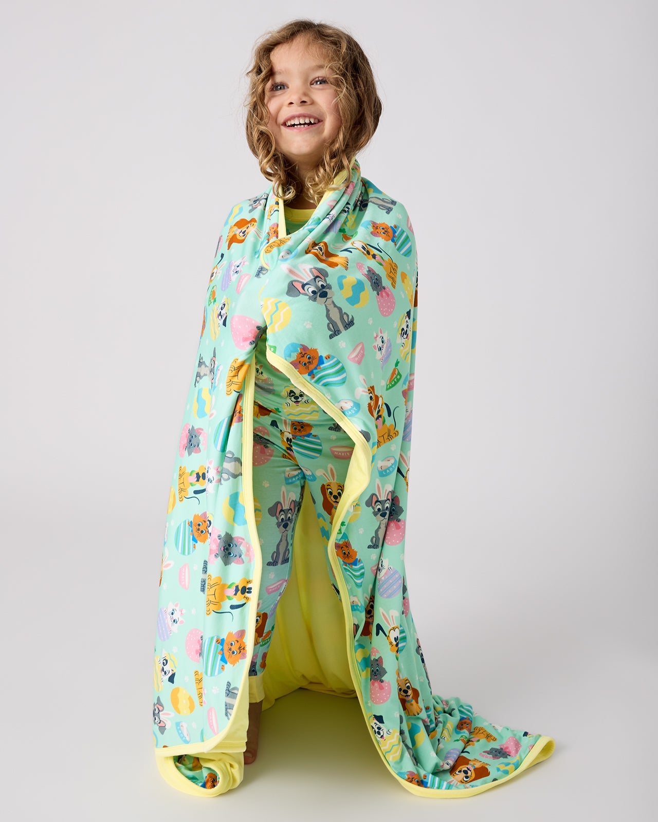 Disney Peekaboo Pets Large Cloud Blanket®