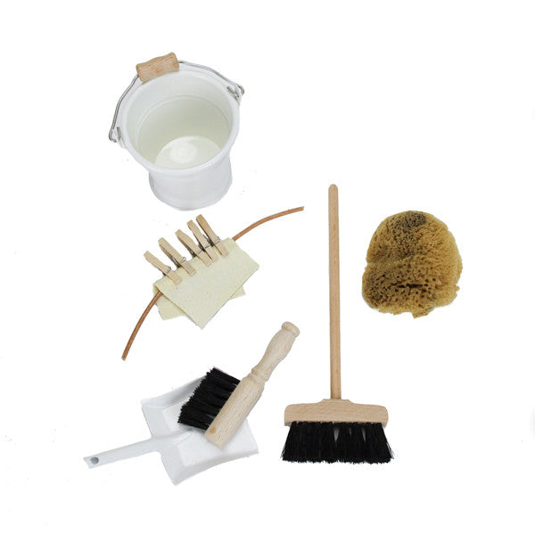 Doll's Cleaning Supplies