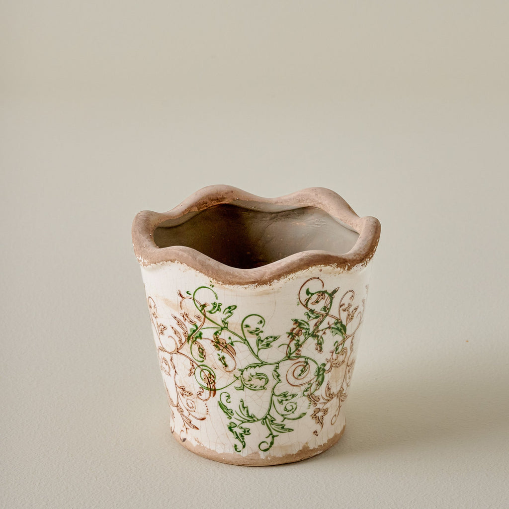 Green Scalloped Distressed Planter