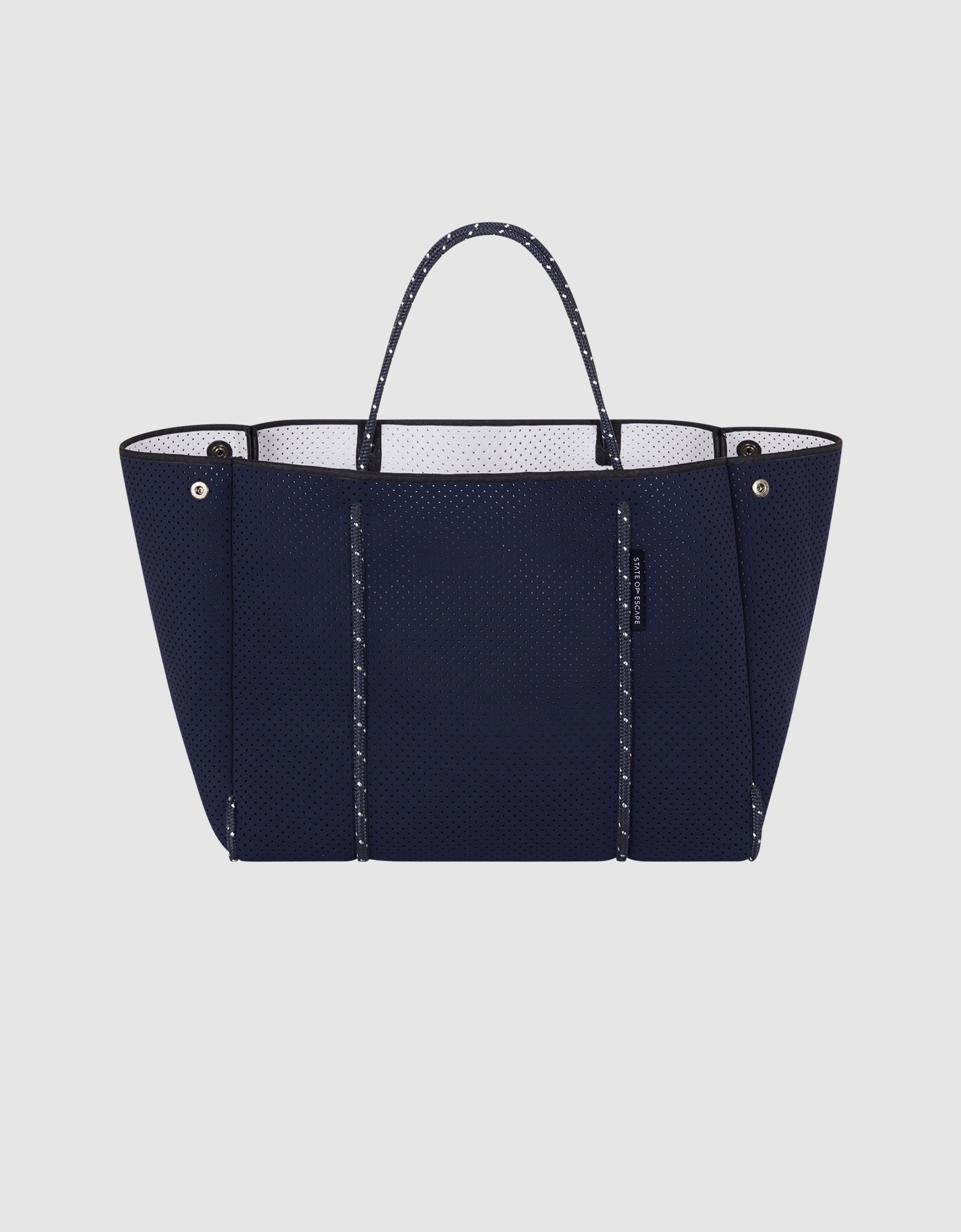 Escape tote in cosmos/white