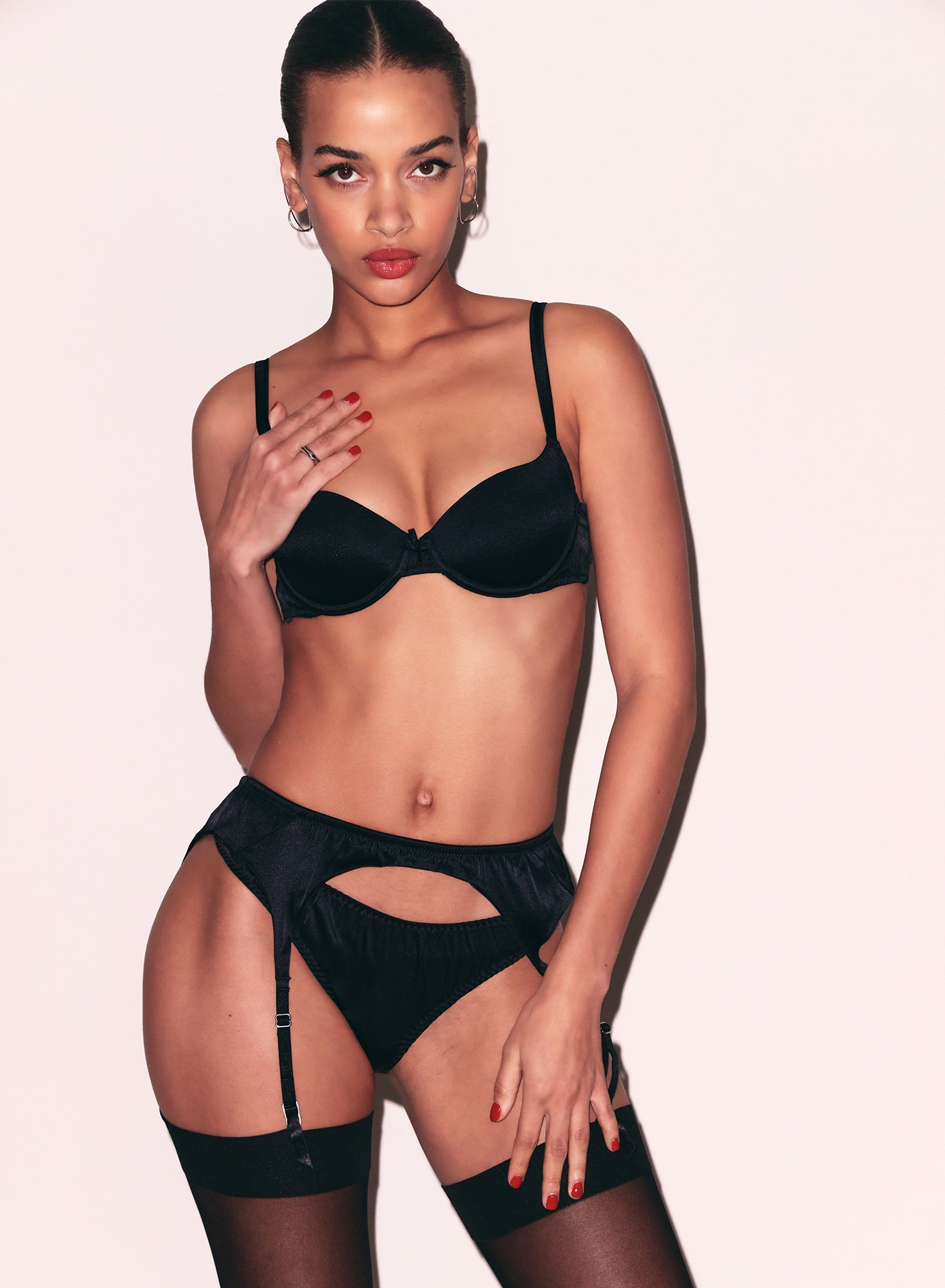Seamless Luxe Balconette Bra