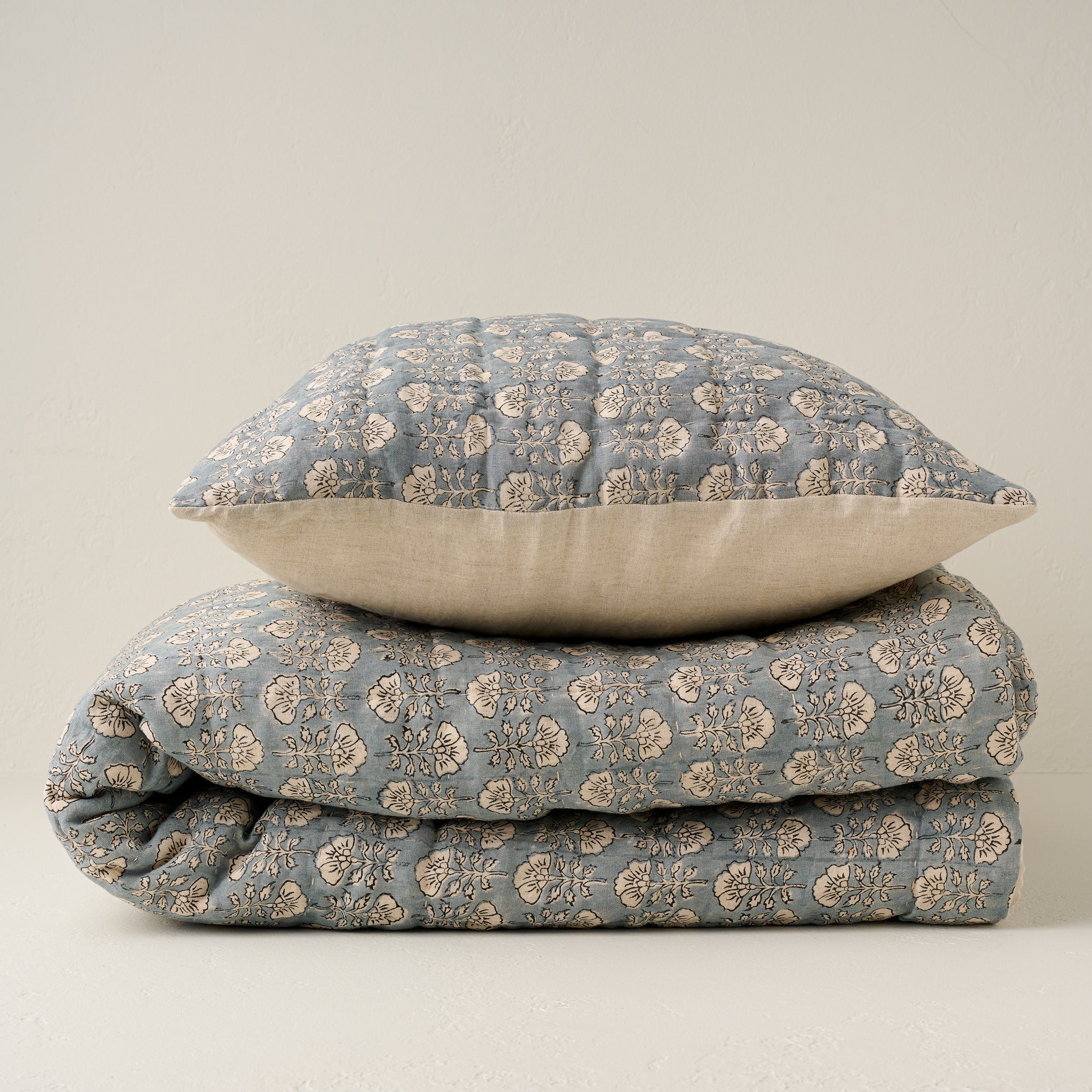 Flora Block Print Quilt - Silver Blue