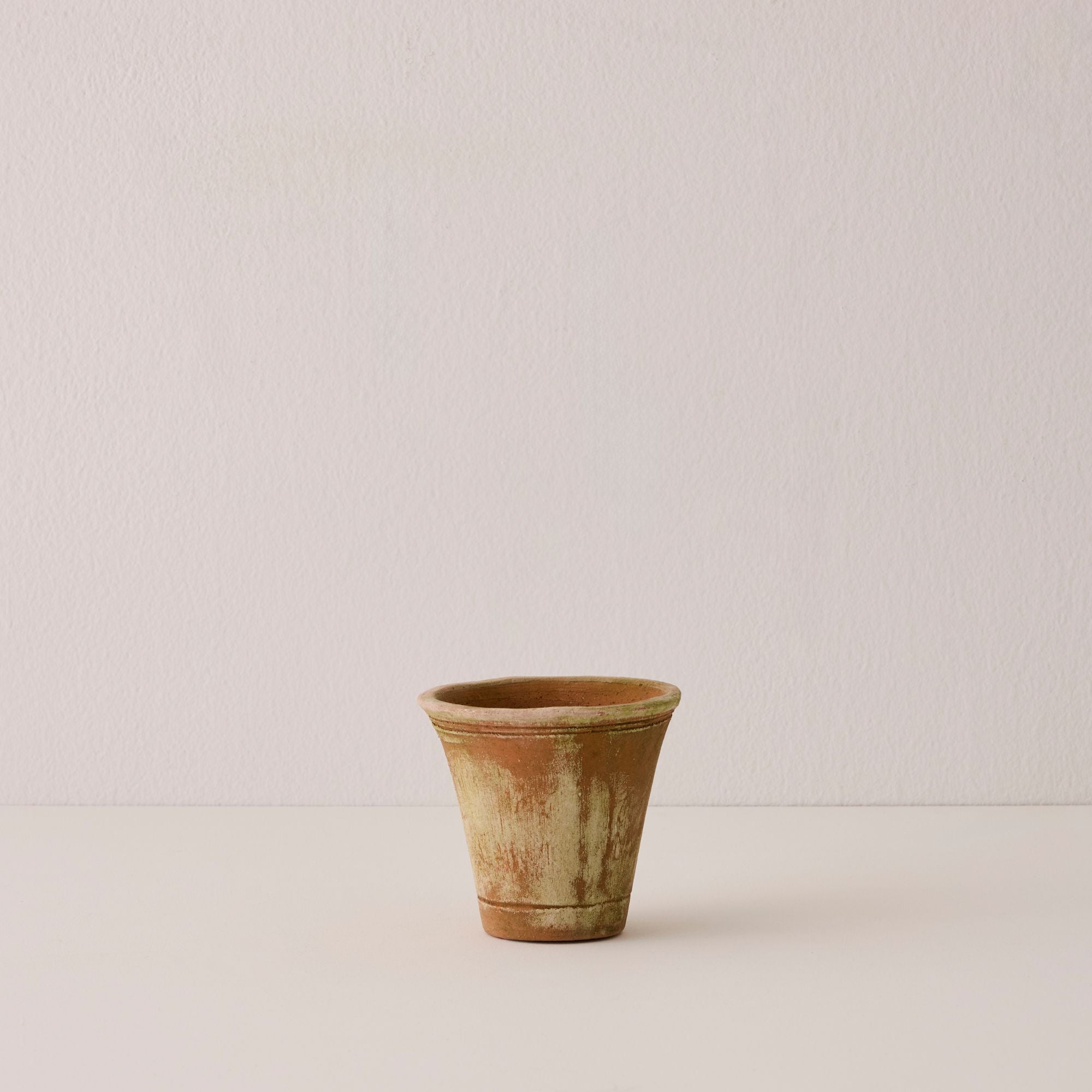 Aged Nursery Short Planter - X-Small