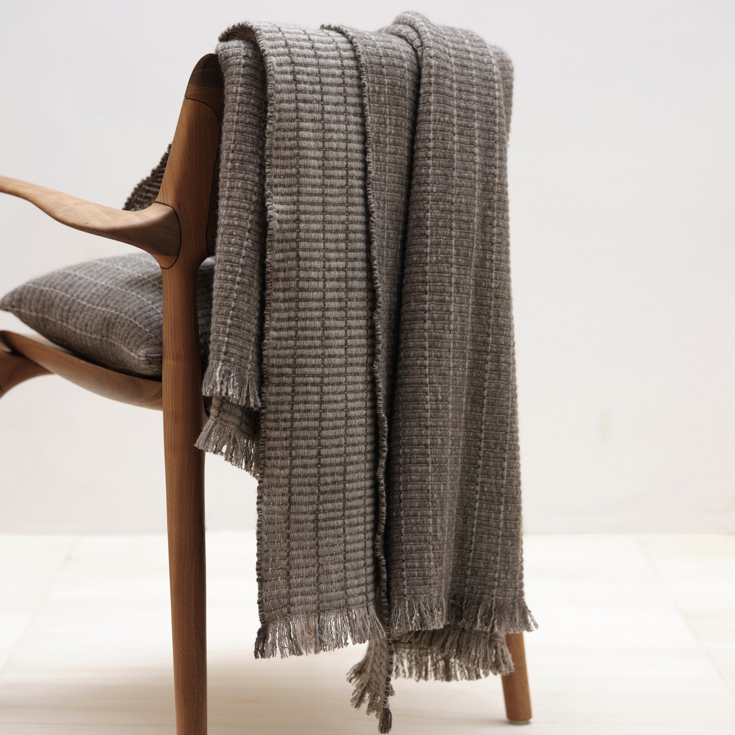 Tile Throw