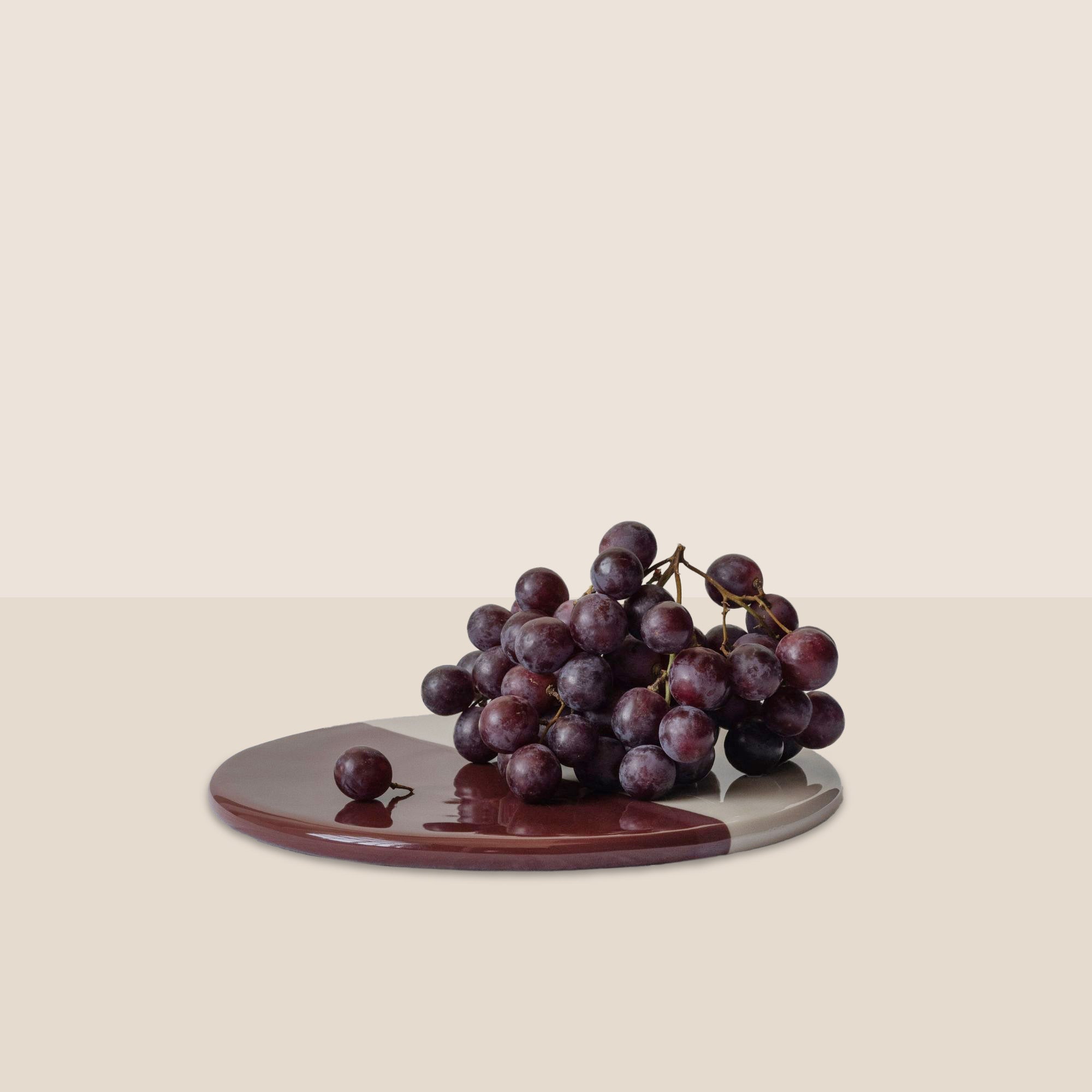 Nuna Round Stoneware Platter Large