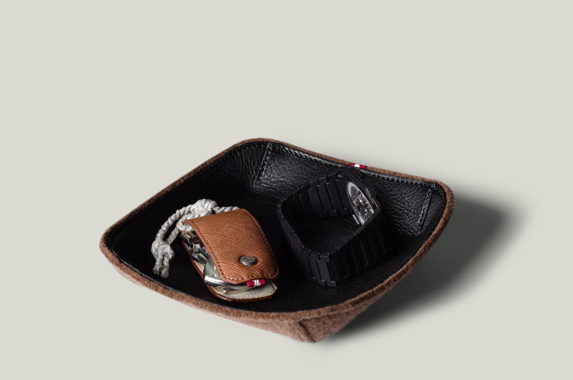 Hold On Valet Tray Small Square . Cocoa