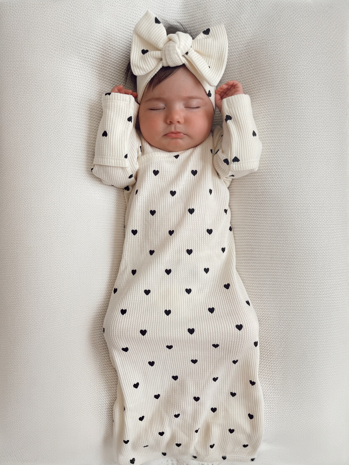 Organic Waffle Gown & Bow Set, Black Heart