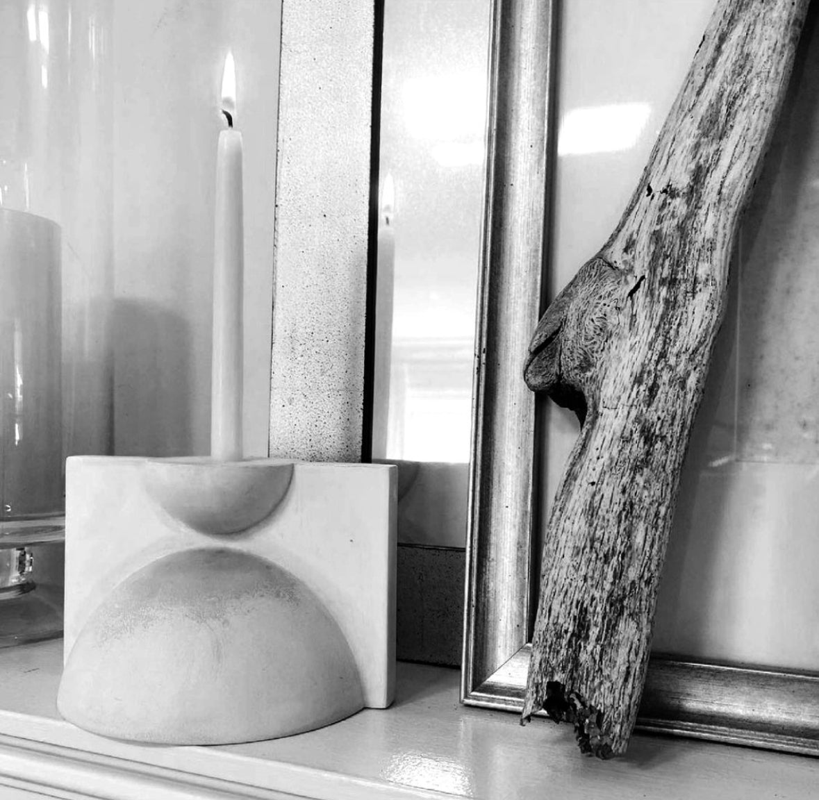 The Først Candle, White