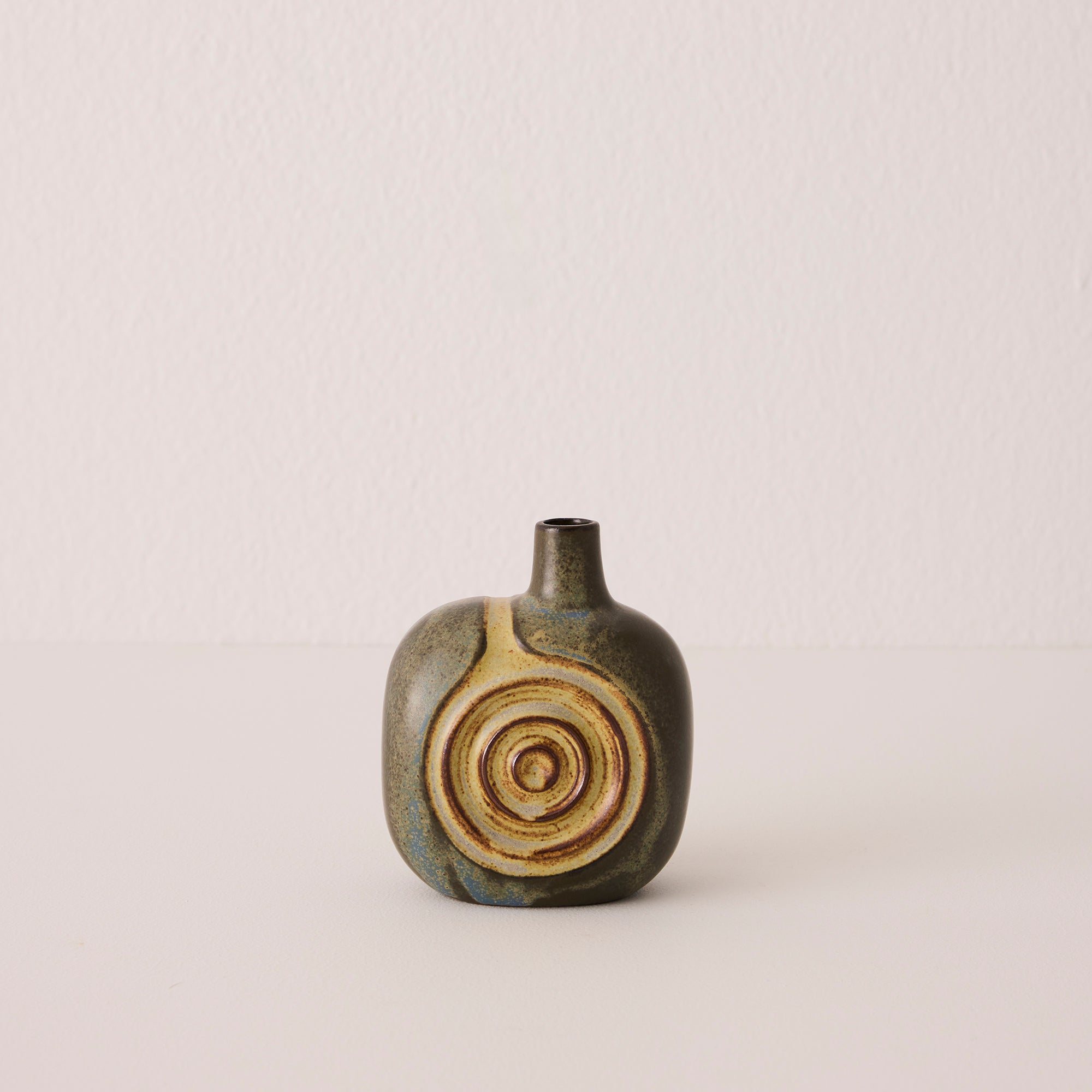 Round Plant Relief Vase - Small