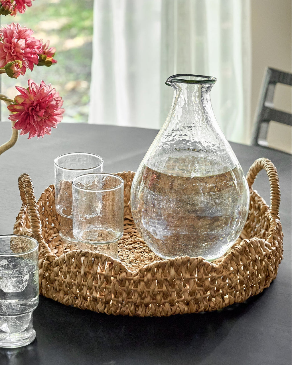 Solene Woven Scalloped Tray