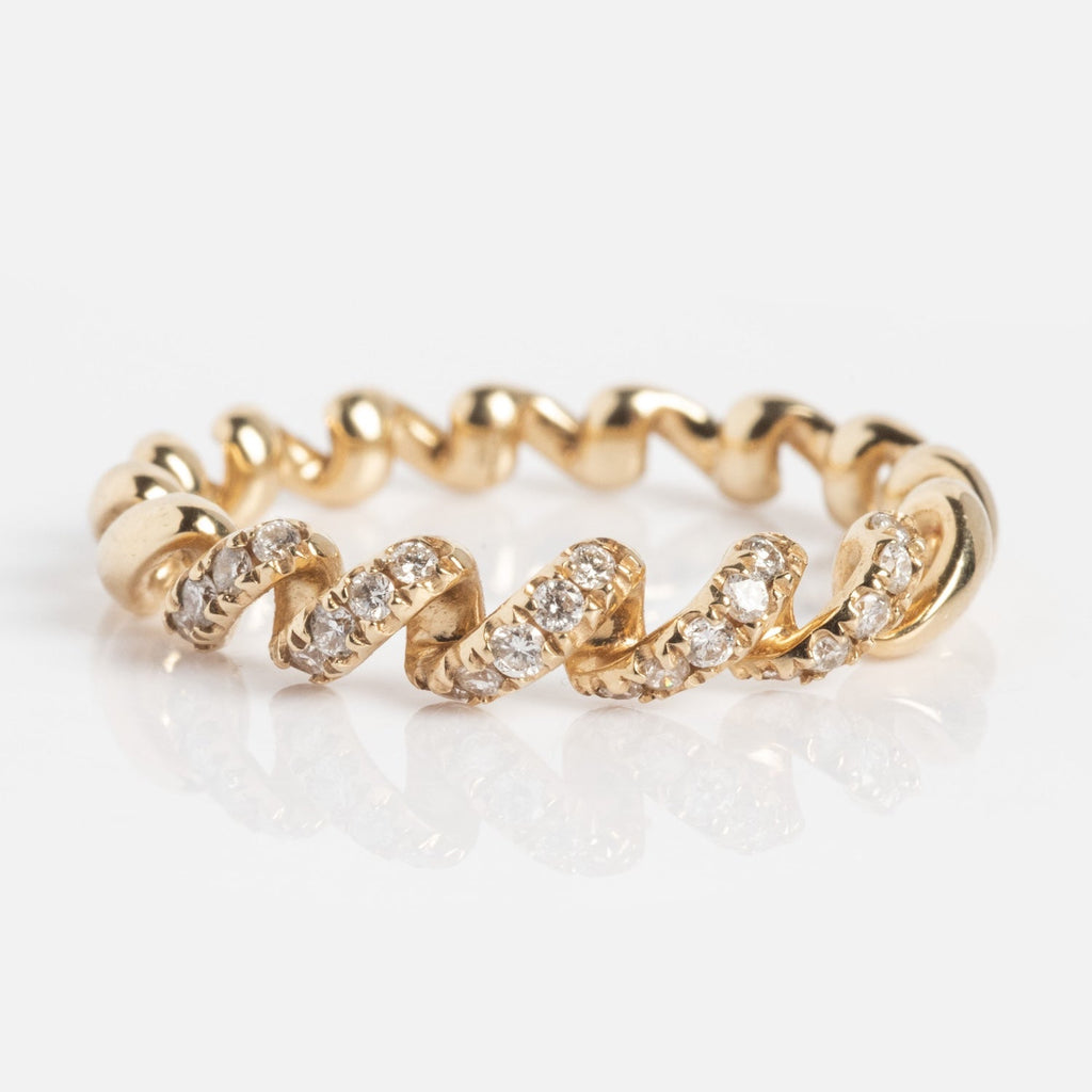 14k Fated Twist Diamond Ring