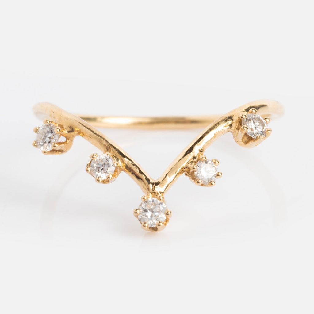 14k Diamond V Crown Ring