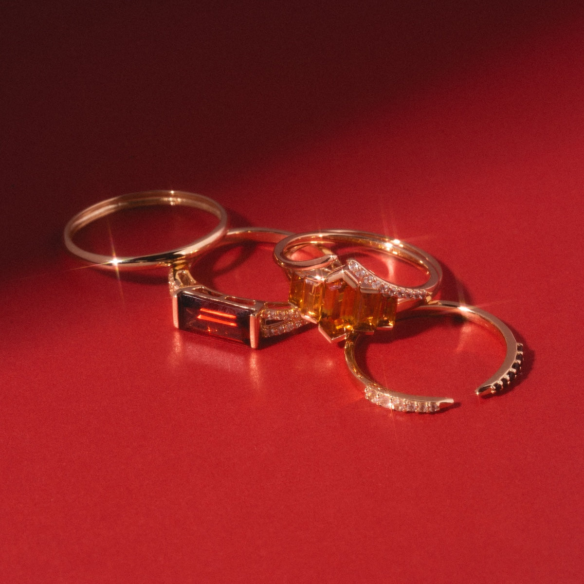 14k White Sapphire Open Front Nesting Ring