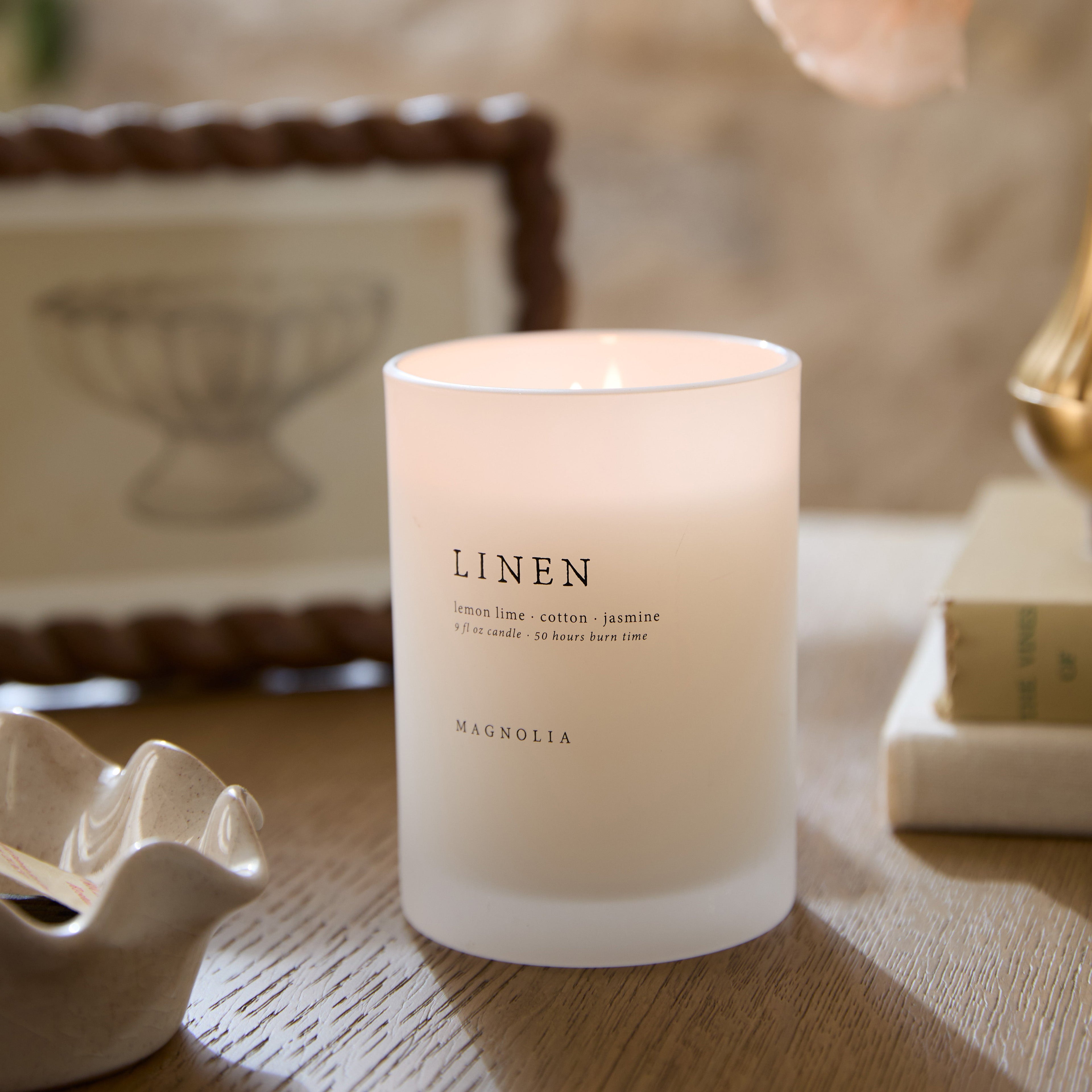 Magnolia Linen Candle