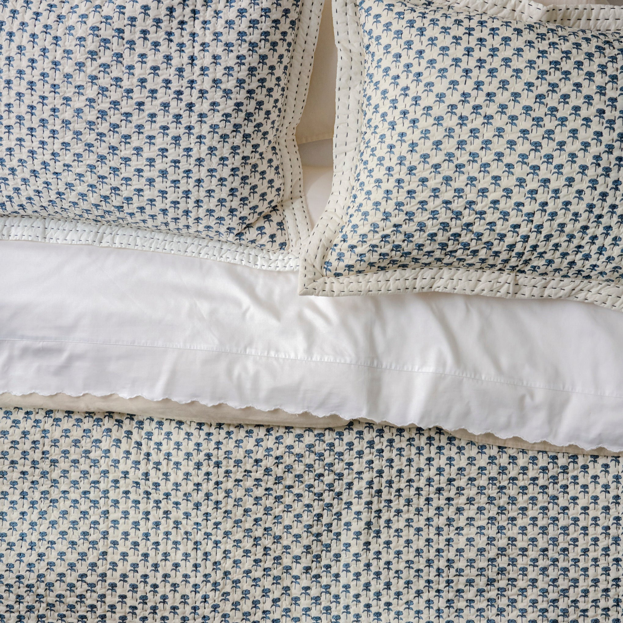 Lilianne Floral Printed Quilt + Sham Set (King)