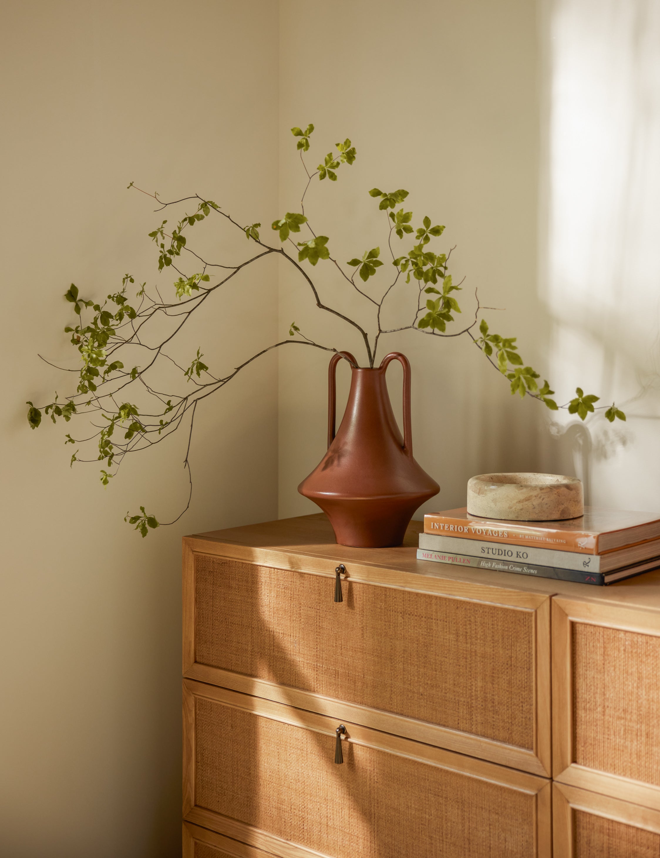 Syna Vase