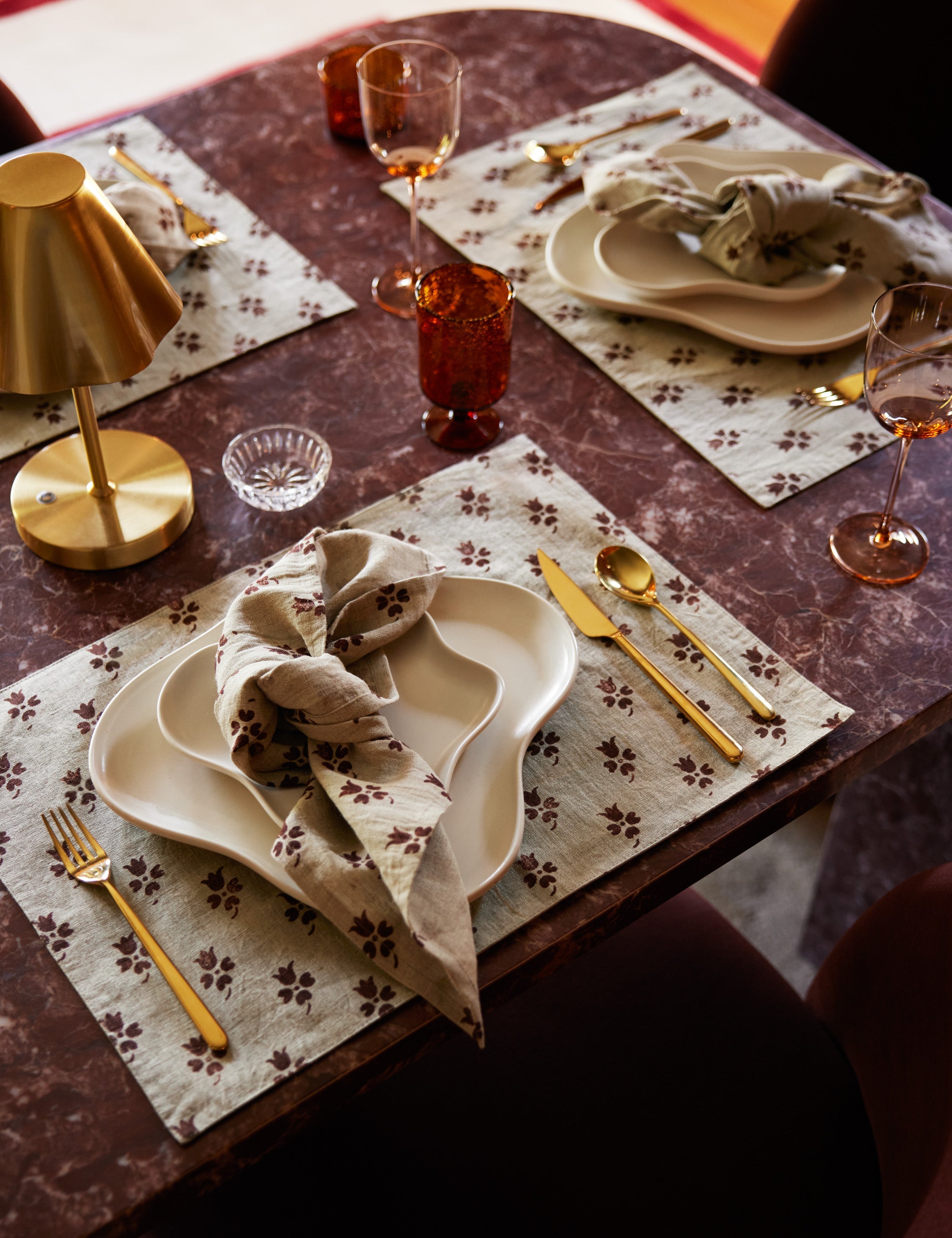 Romaric Table Linens