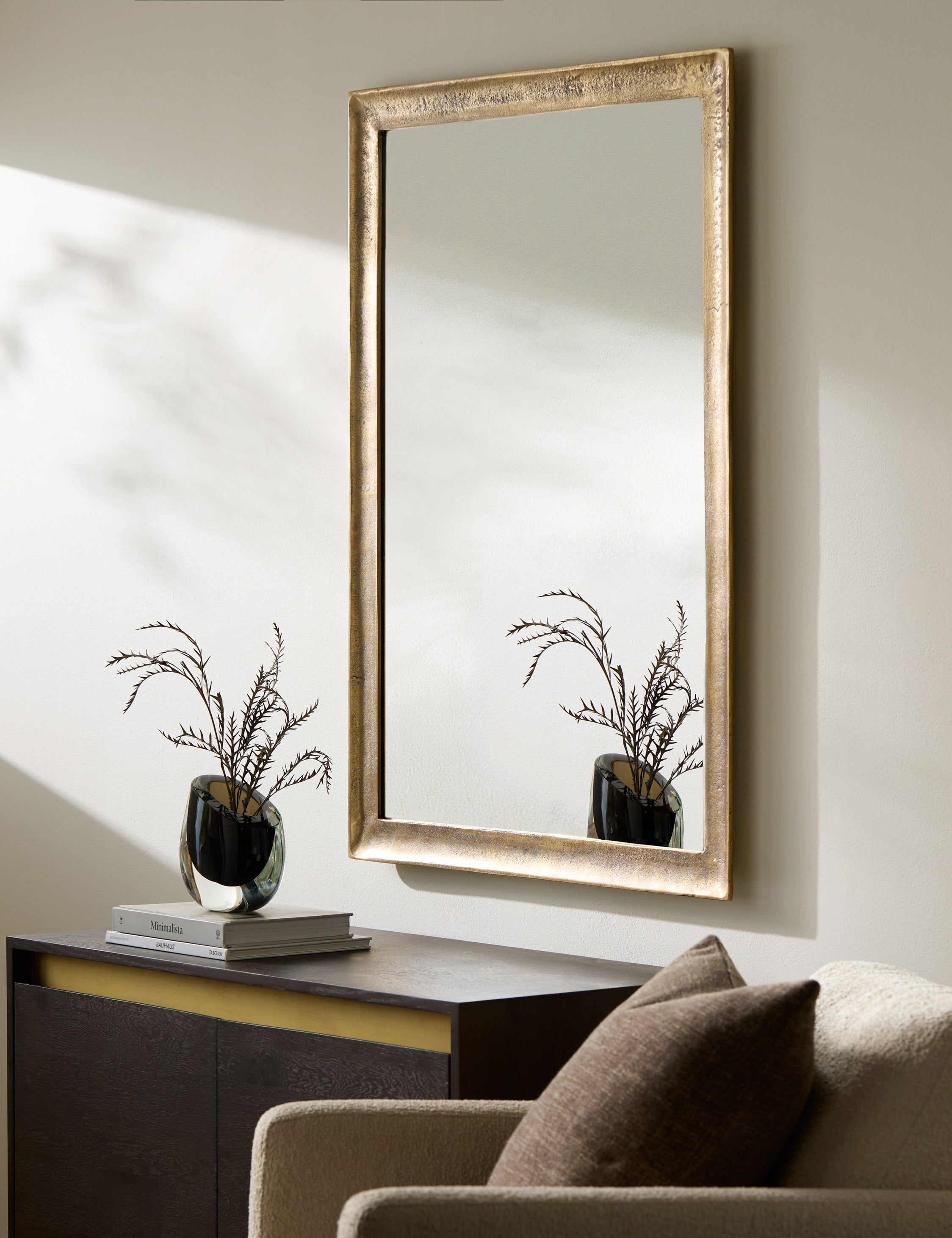 Efrain Mirror