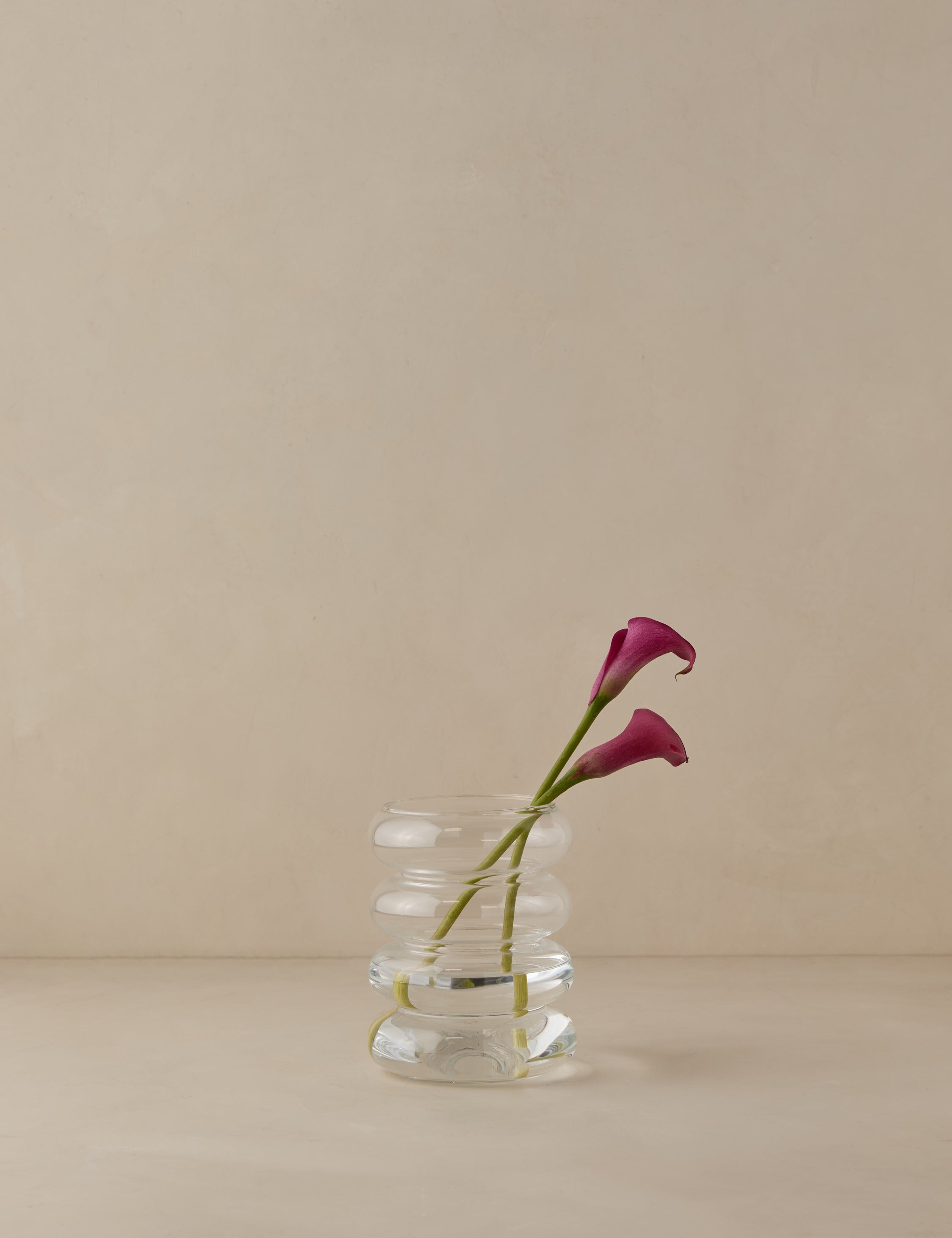 Scalloped Vase by etúHOME