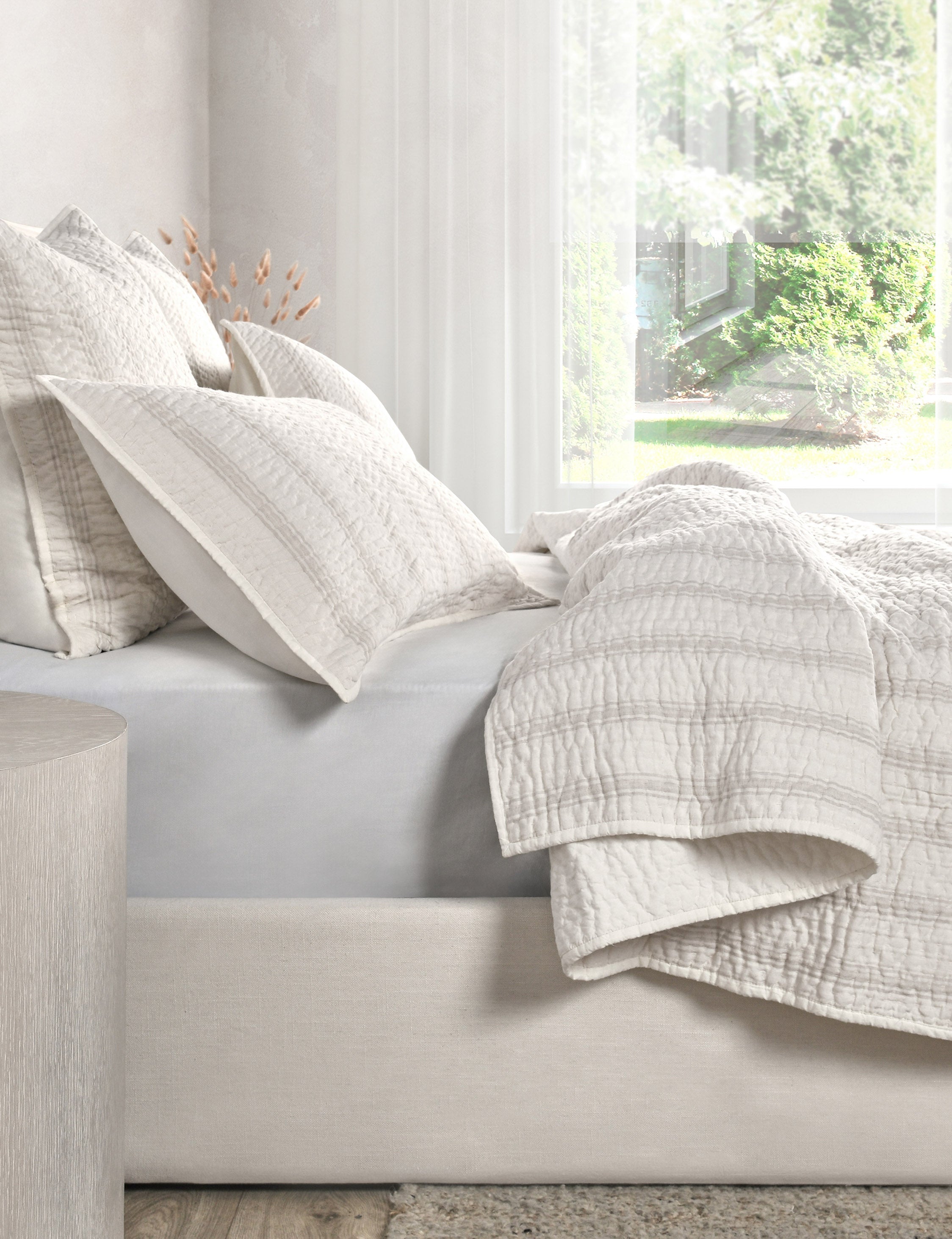 Tiah Linen-Blend Quilt