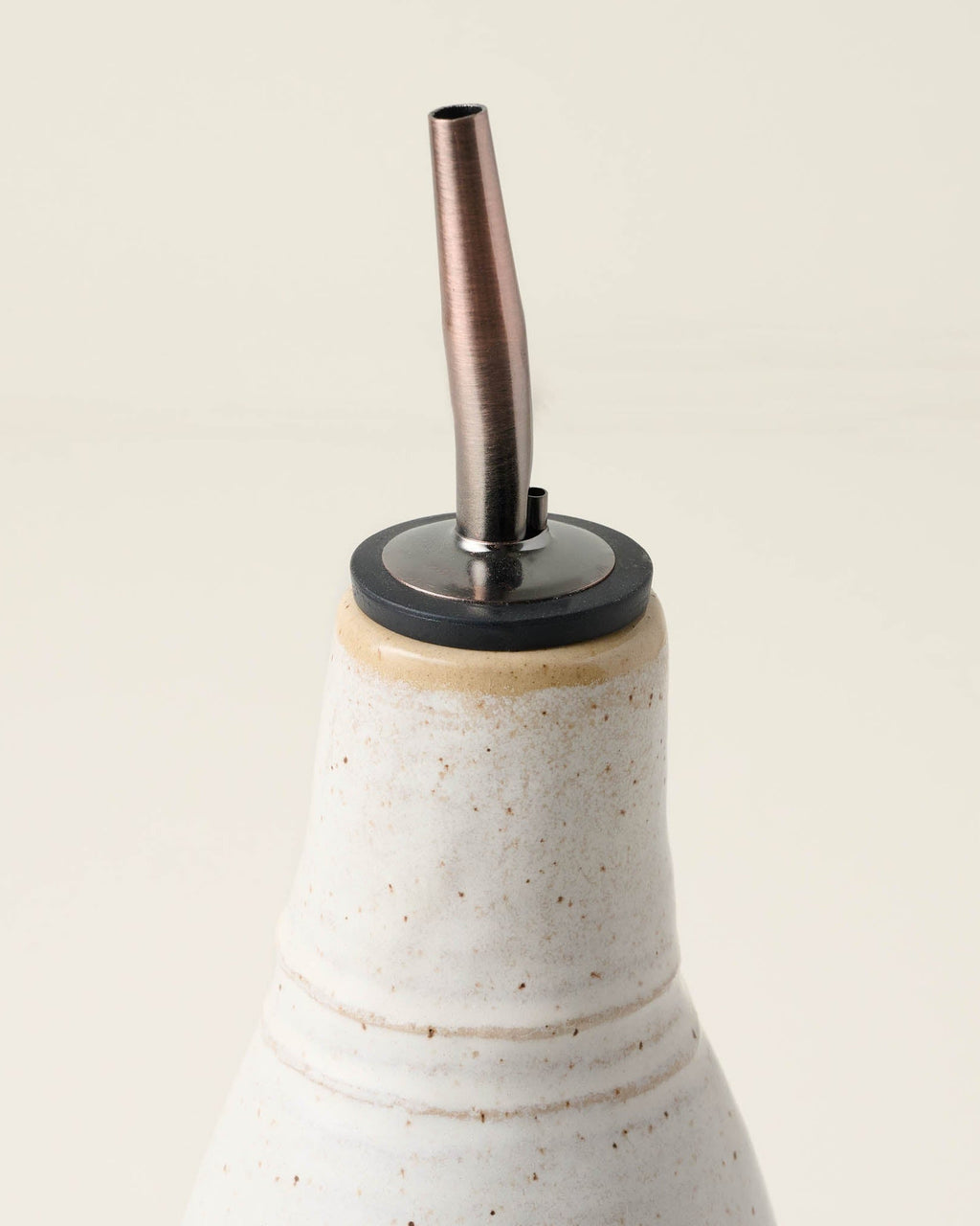French White Speckle Oil Pour
