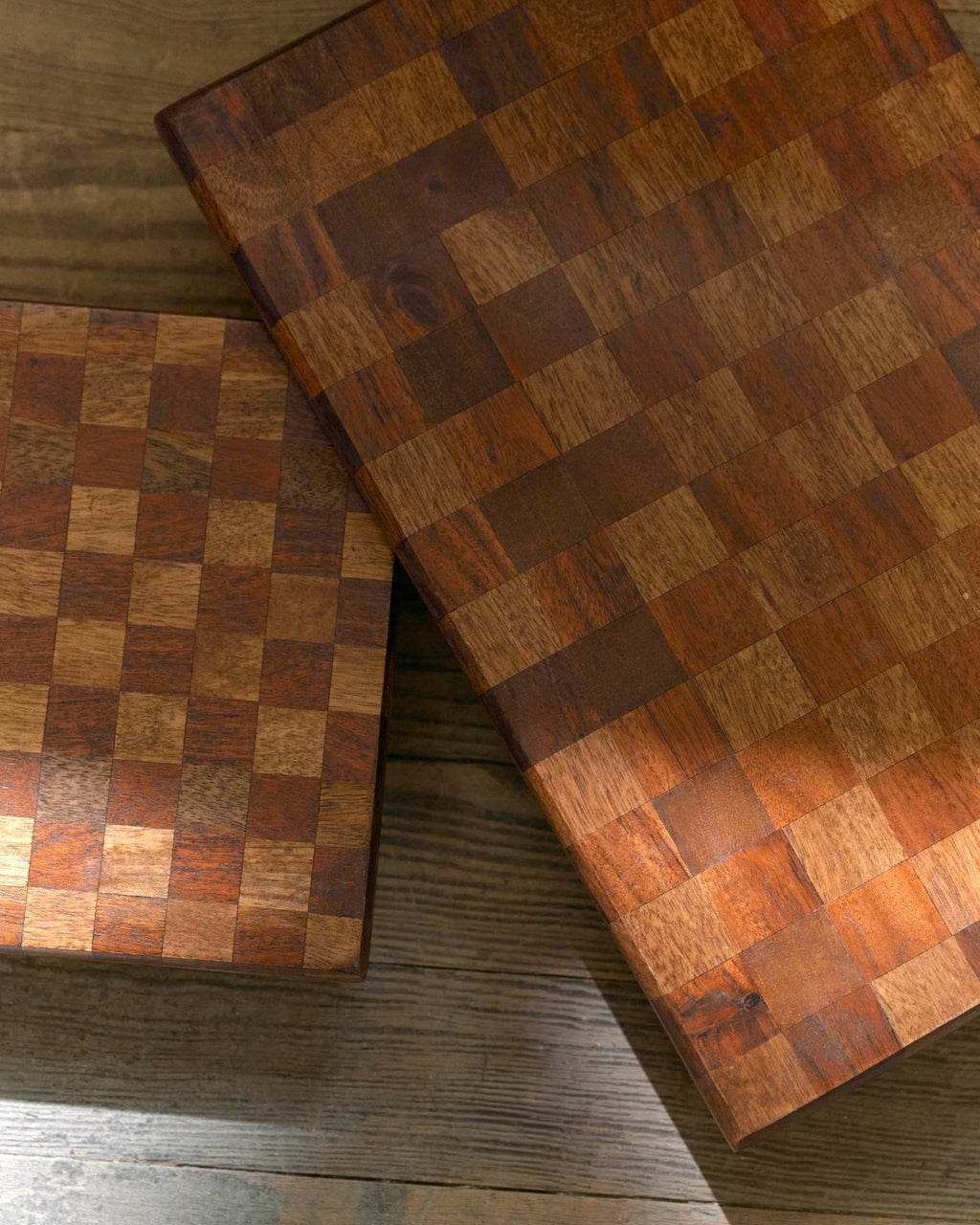 Checkered Wood Riser