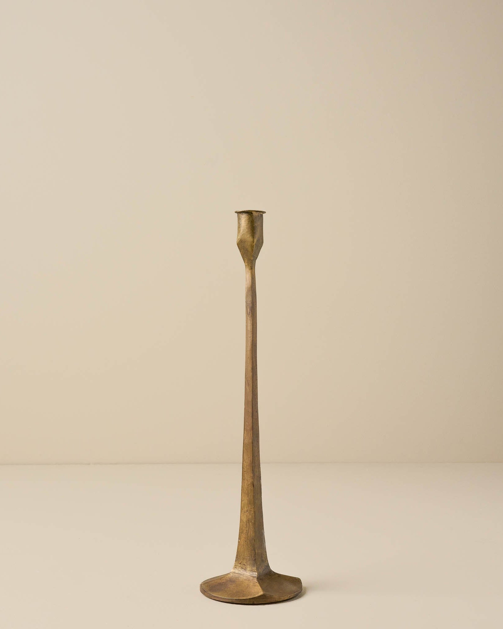 Antique Brass Gatecrest