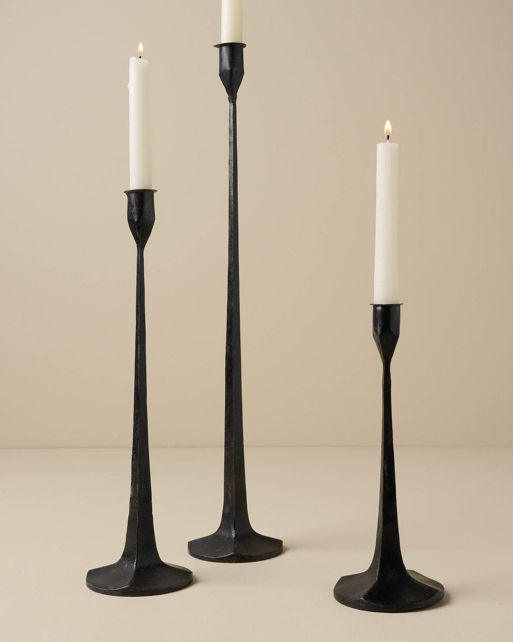 Black Gatecrest