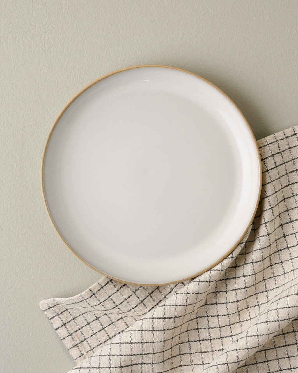Stone White Lakelynn Plate