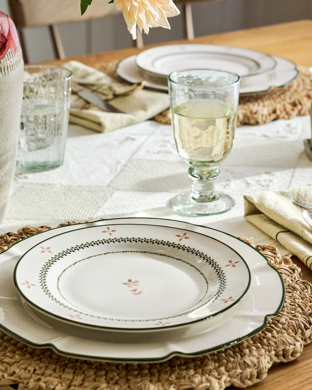 Green Luna Scalloped Plate