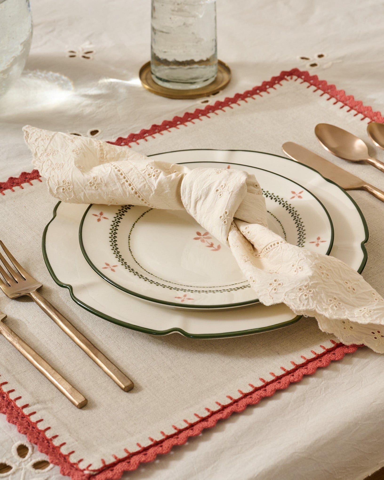 Antique White Eyelet Napkin Set of Four