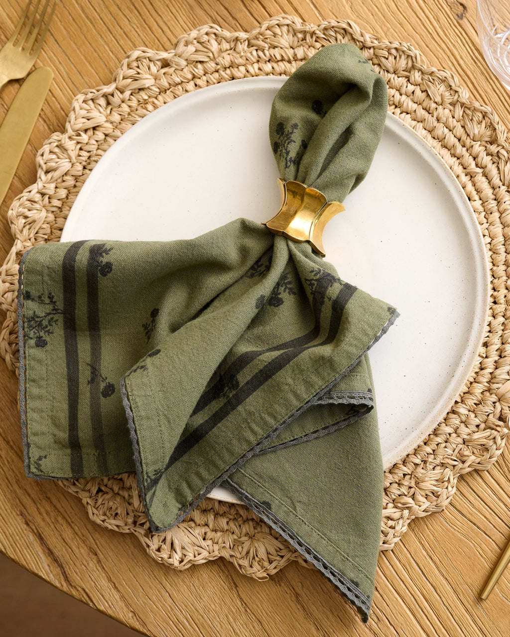 Antique Brass Ruffle Napkin Ring Set of Four