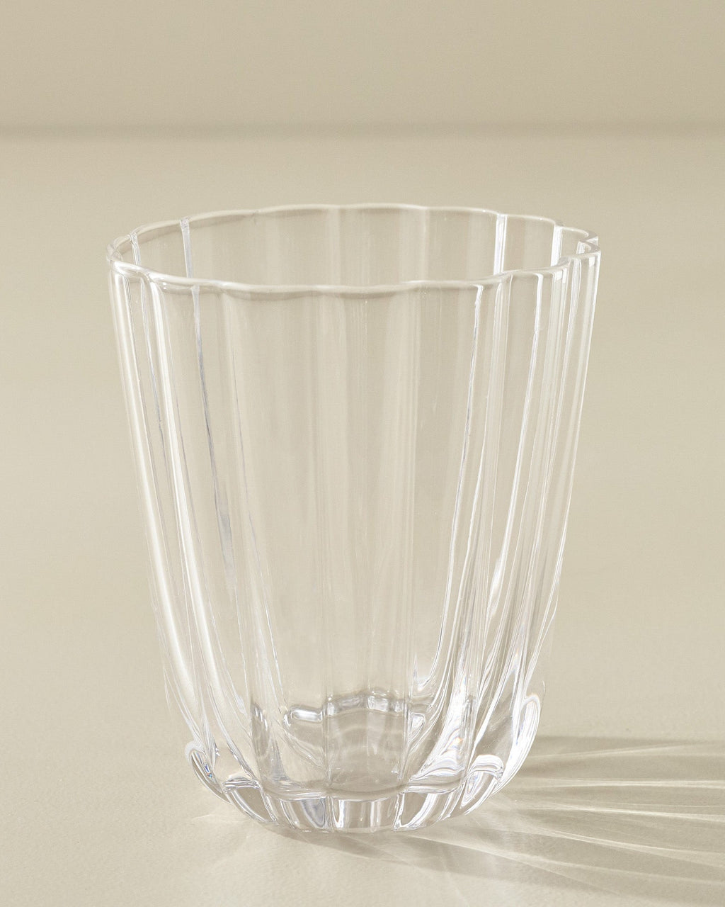 Scalloped Rim Glass Tumbler
