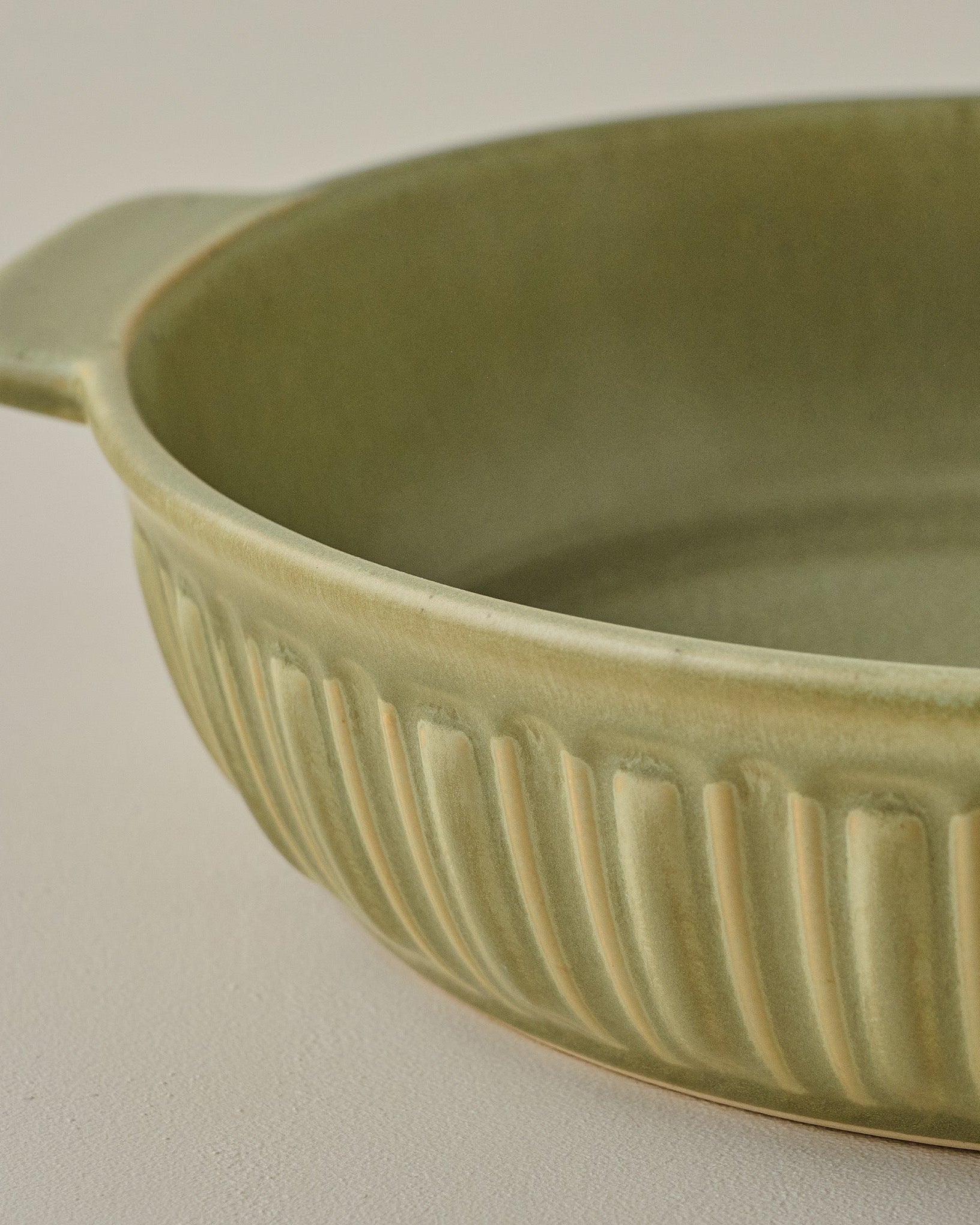 The Cottage Collection Laurel Green Round Baking Dish