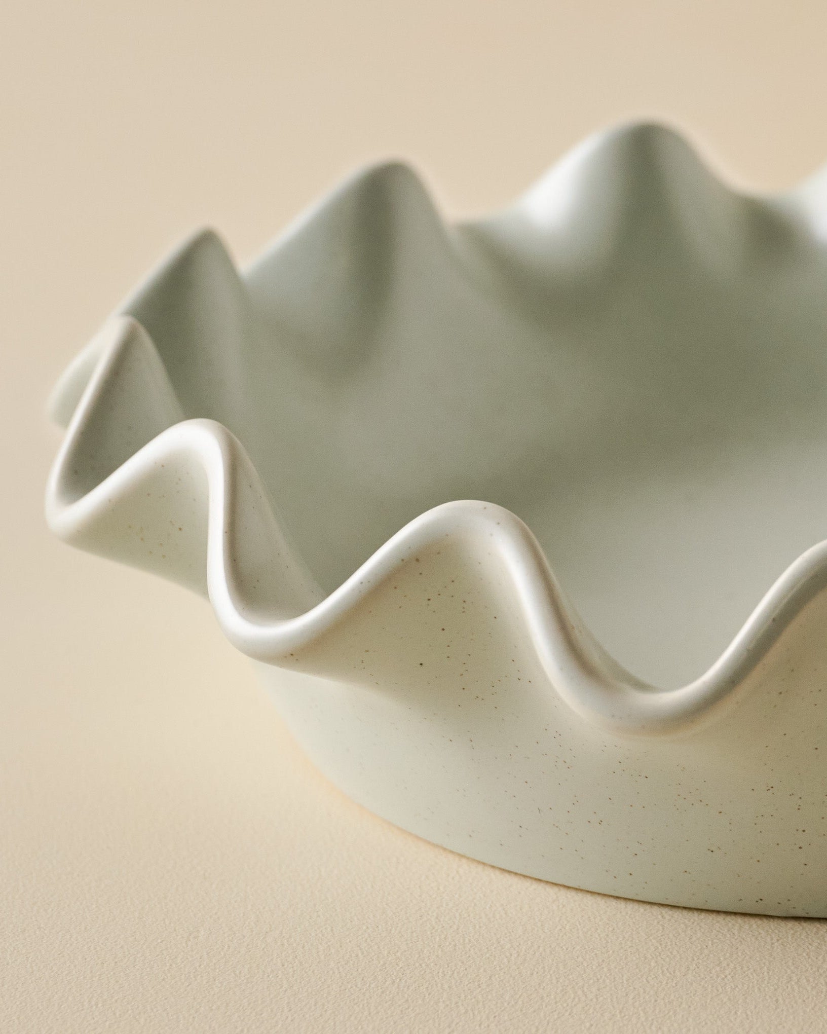French Grey Scalloped Pie Dish