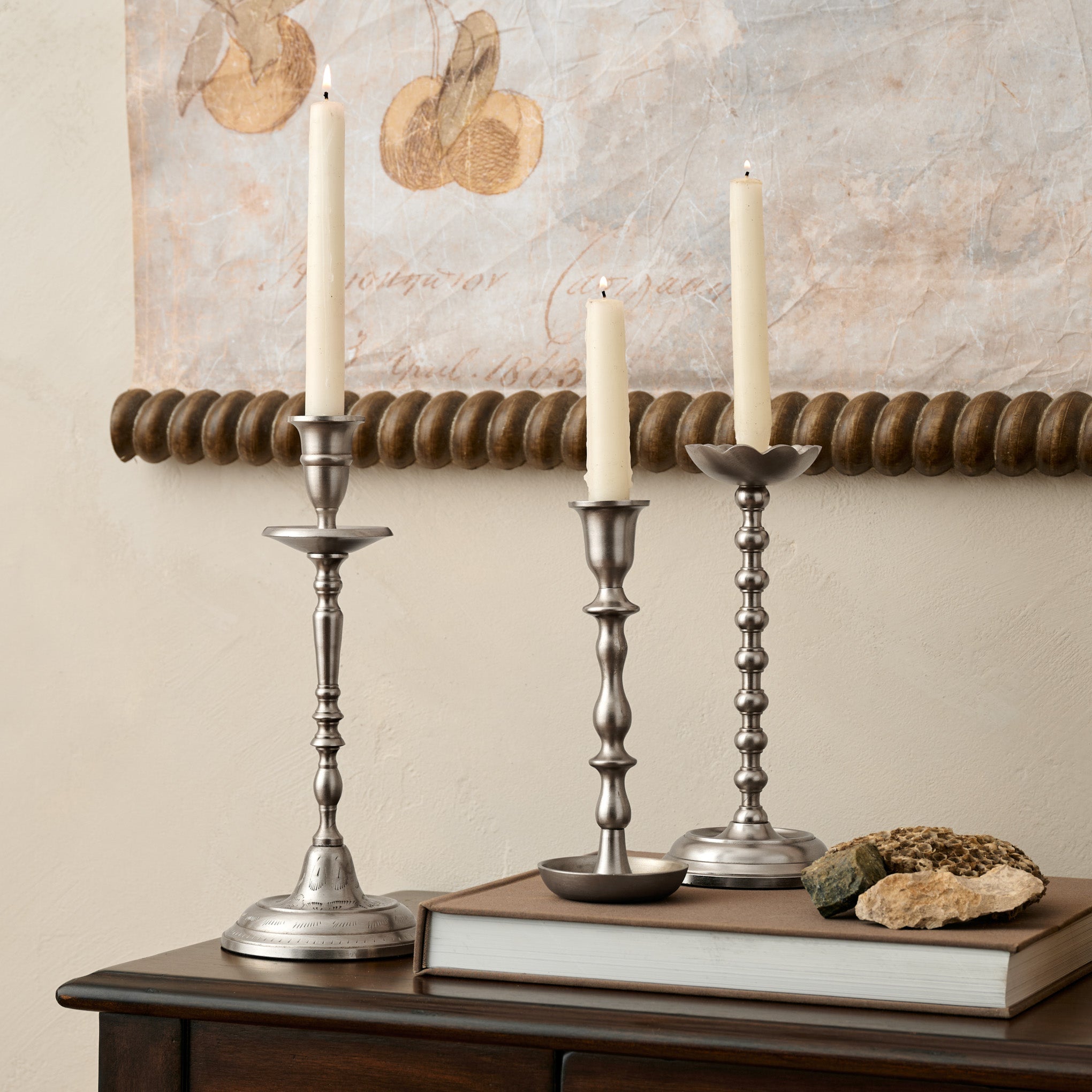 Cassandra Candle Holder