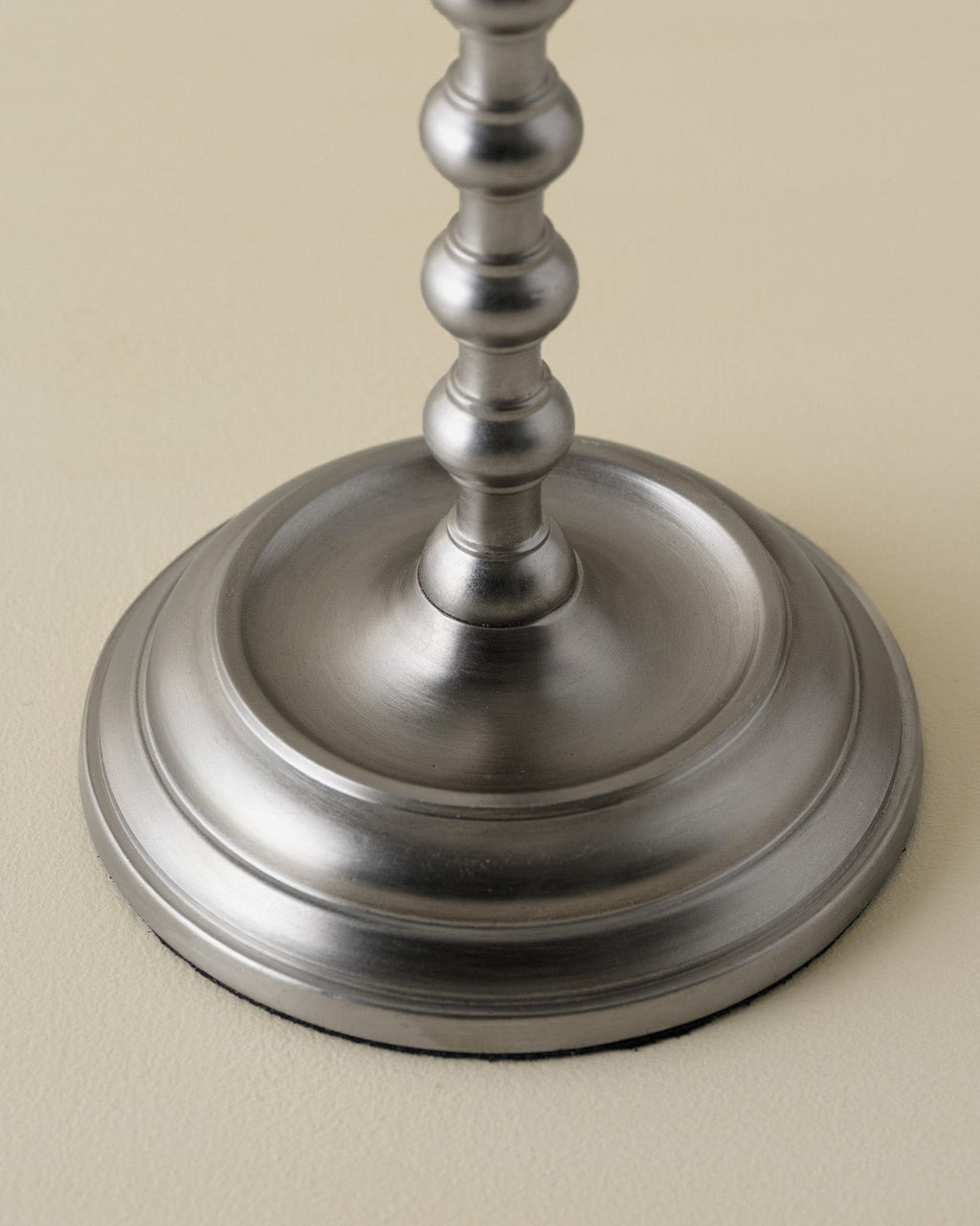 Cassandra Candle Holder