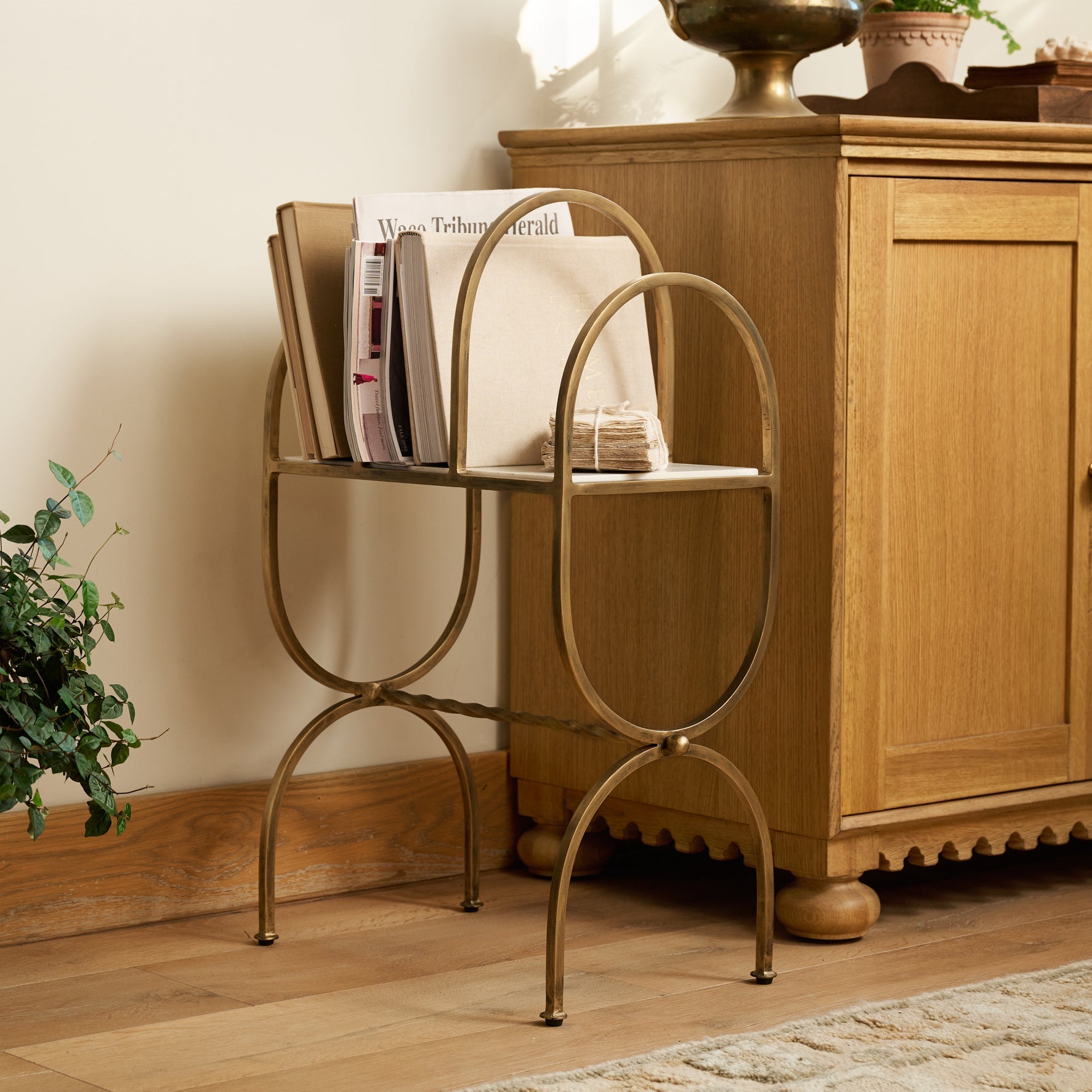 Juliet Marble and Brass Media Stand