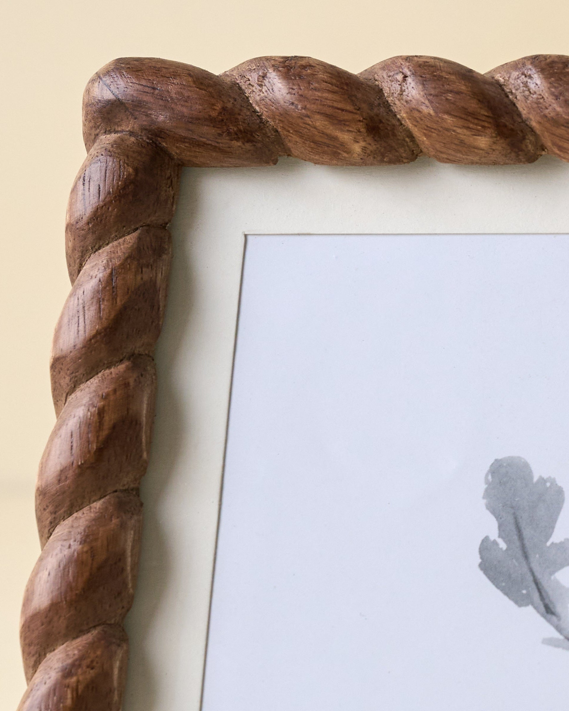 Lorrie Twisted Wood Frame